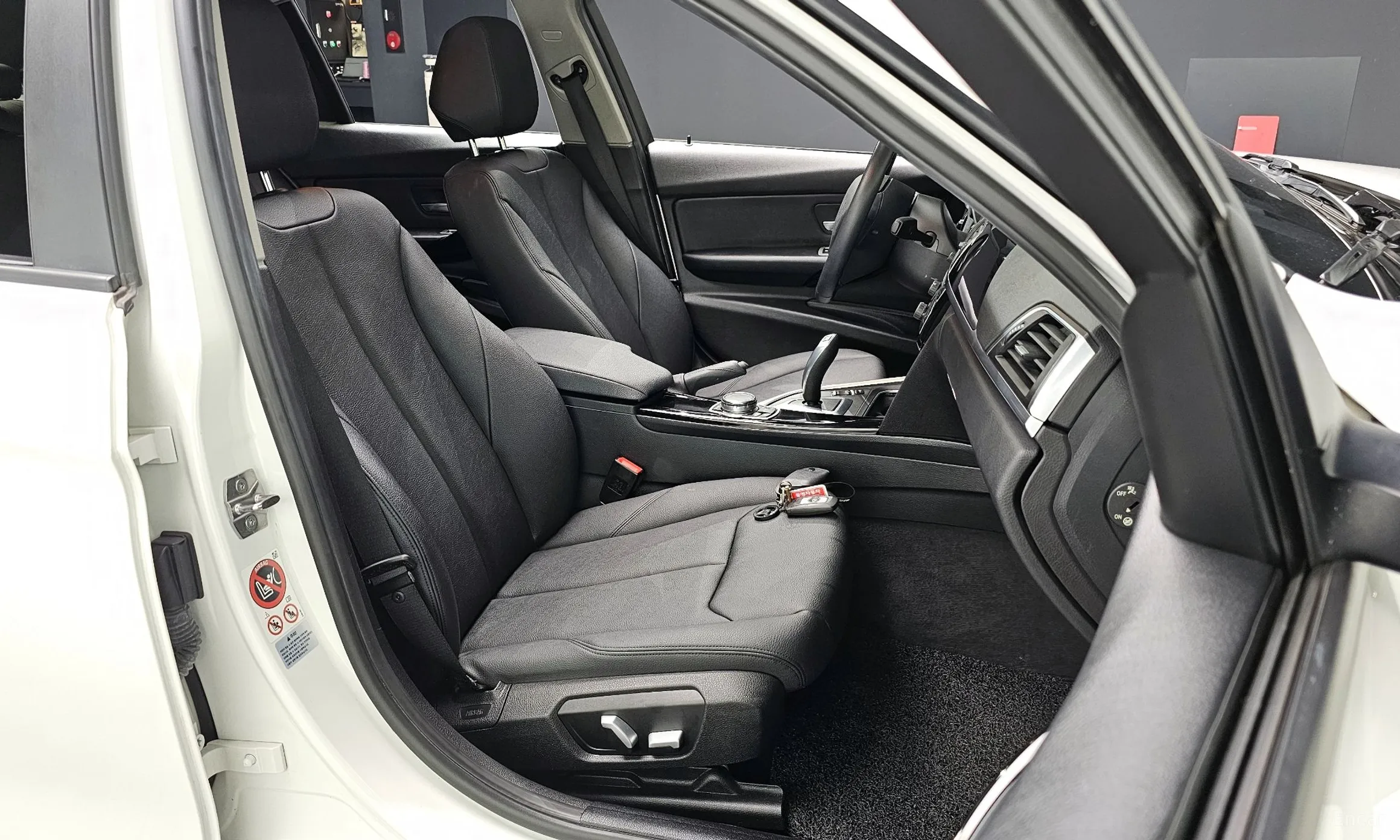BMW 3 Series (F30) превью 10