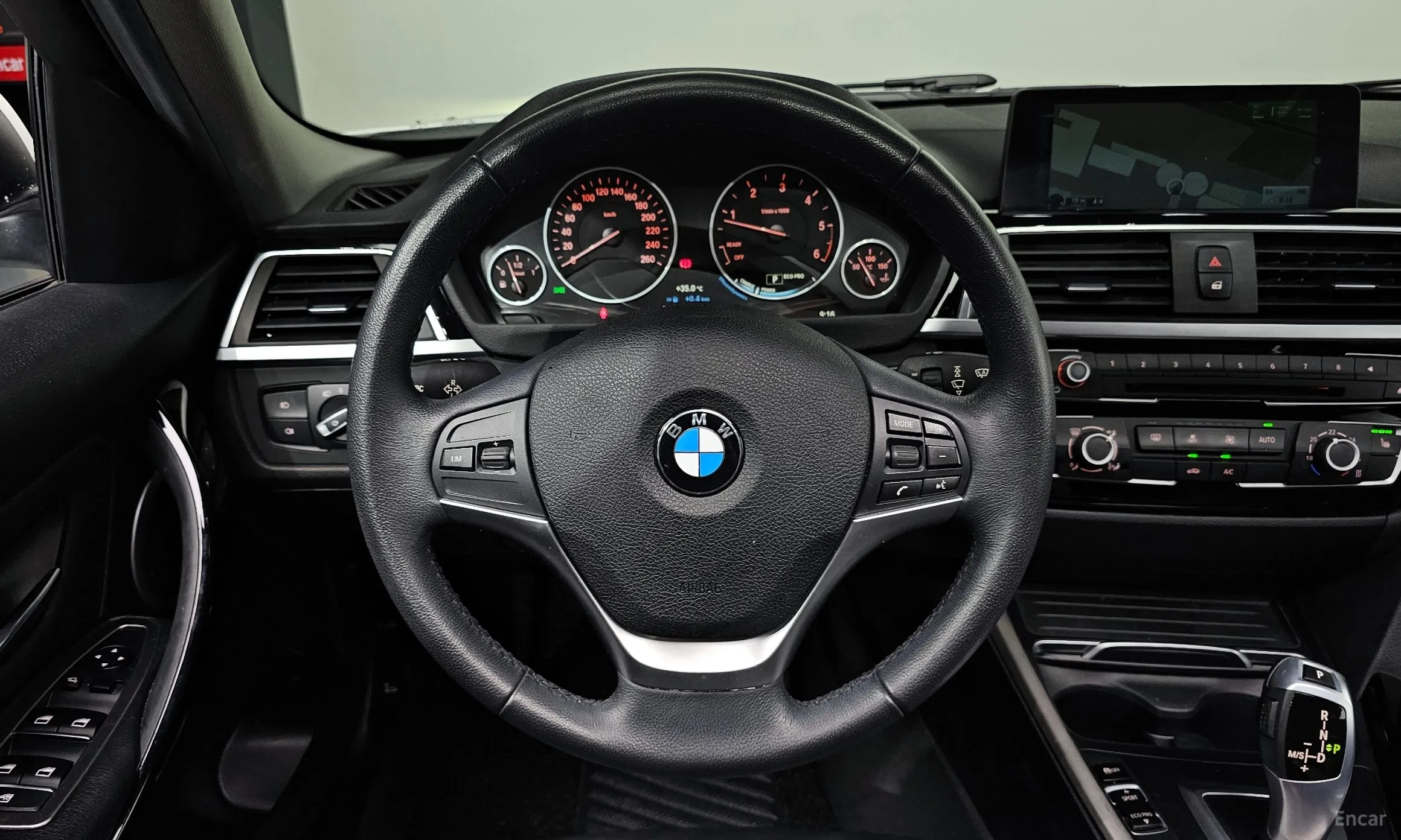 BMW 3 Series (F30) превью 13