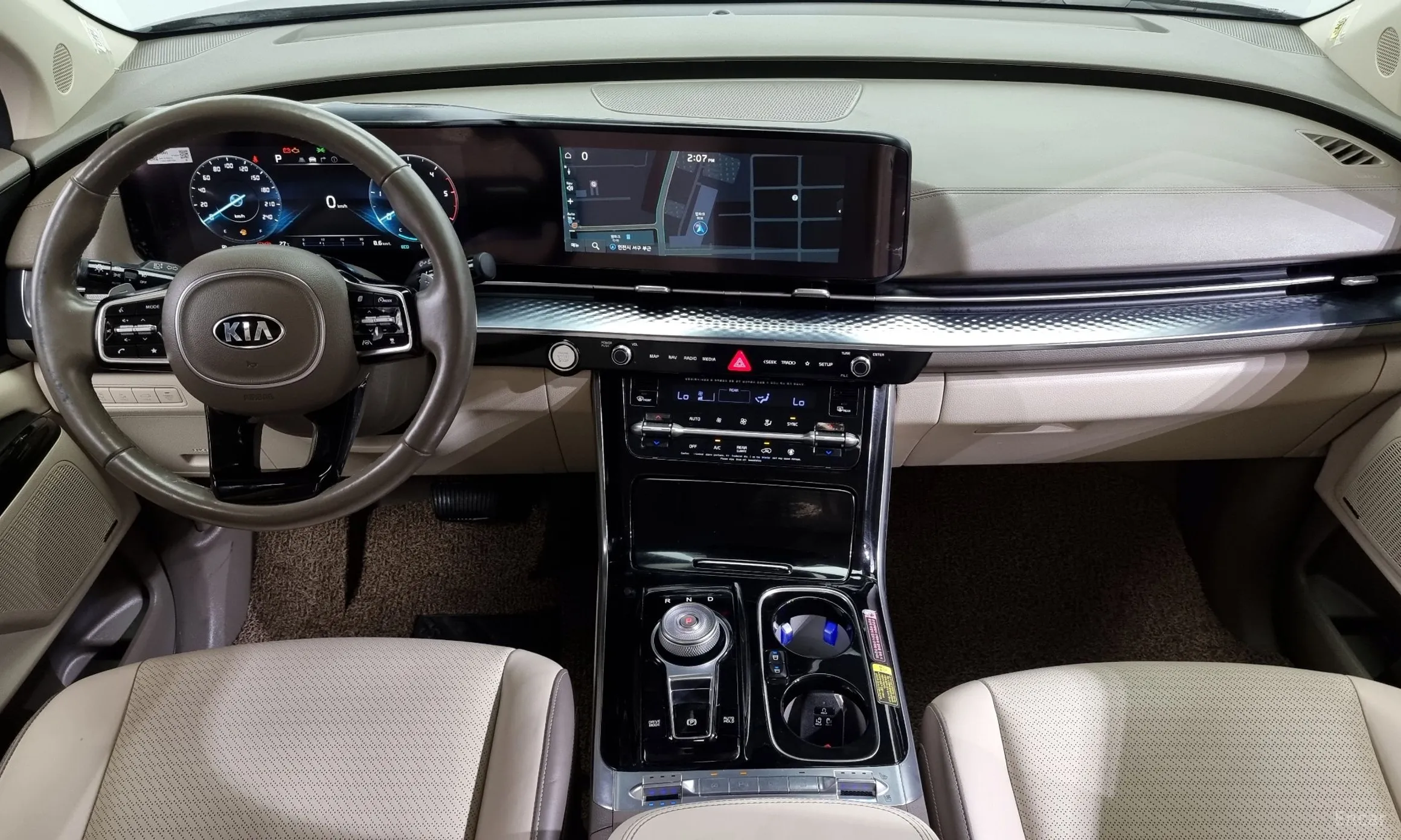 Kia Carnival Gen 4 превью 4