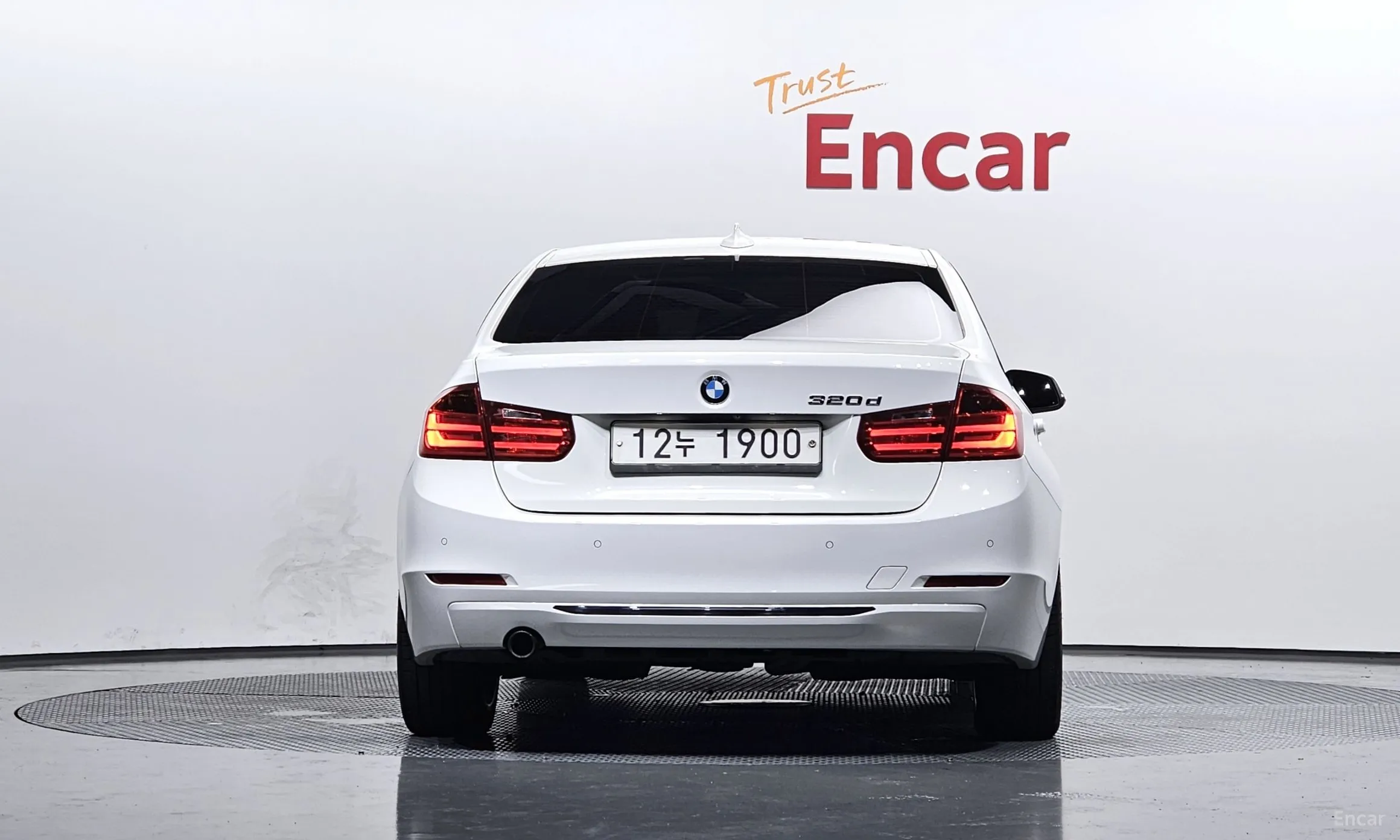 BMW 3 Series (F30) превью 3