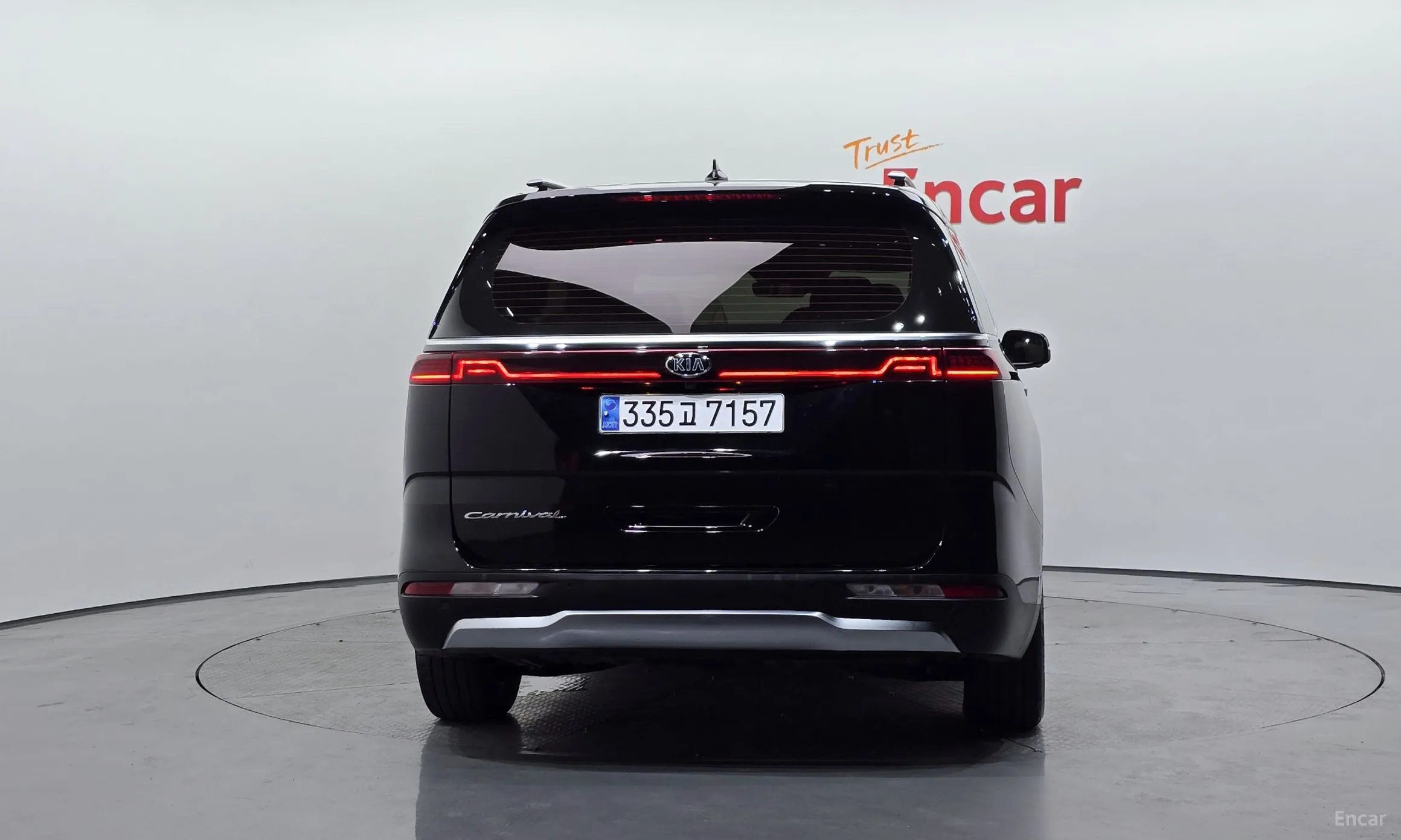 Kia Carnival Gen 4 превью 3