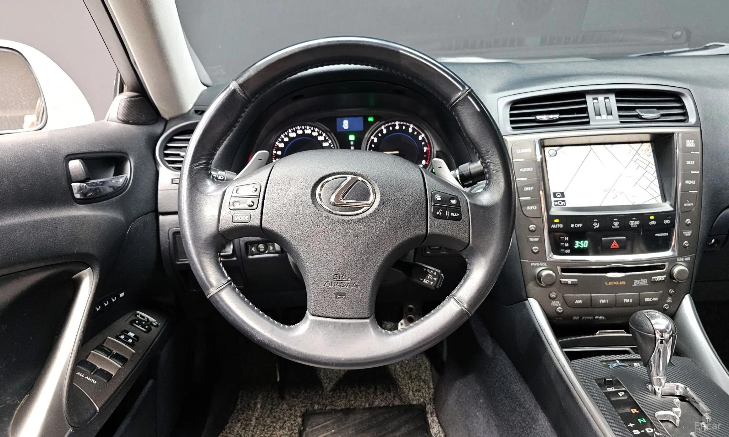 Lexus IS250 превью 13