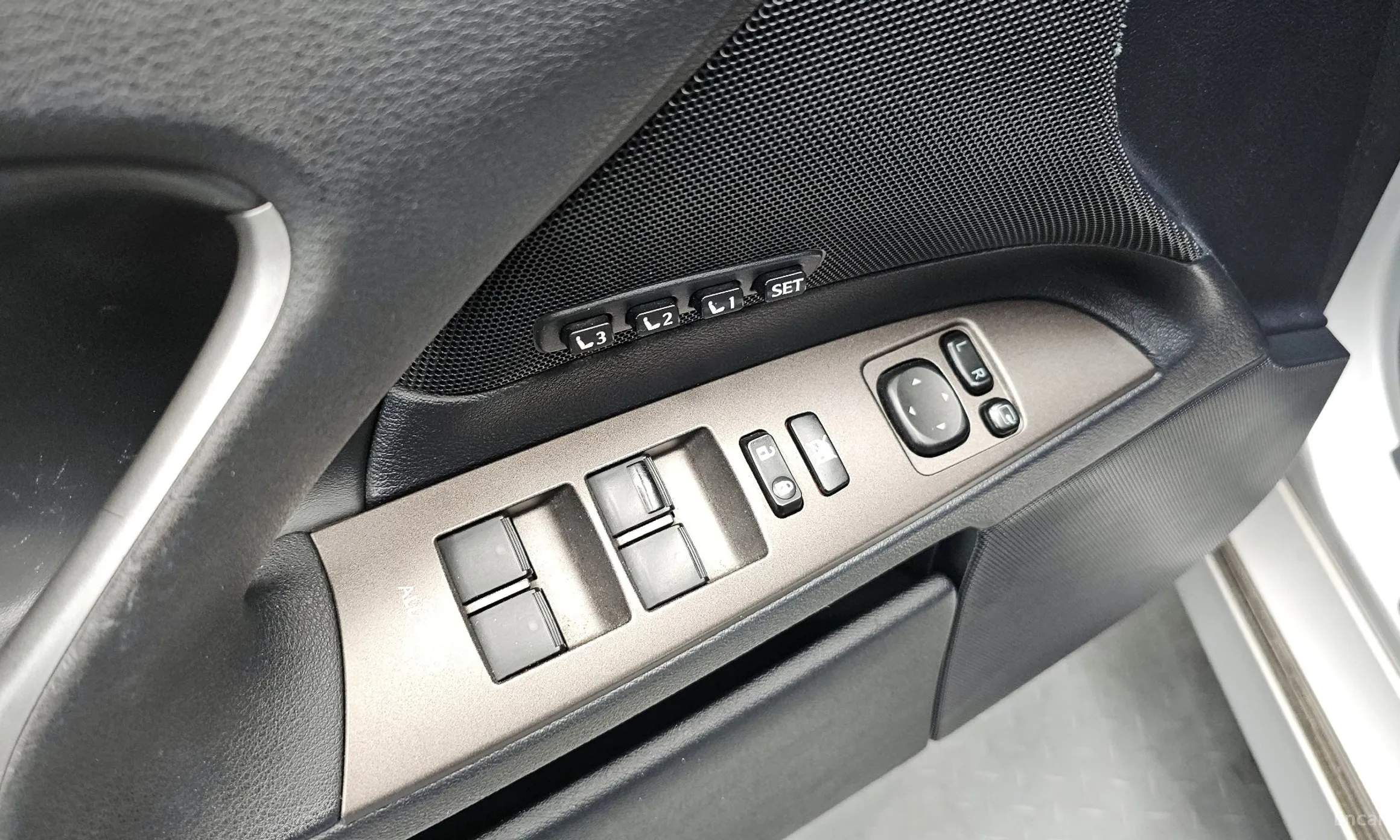 Lexus IS250 превью 18