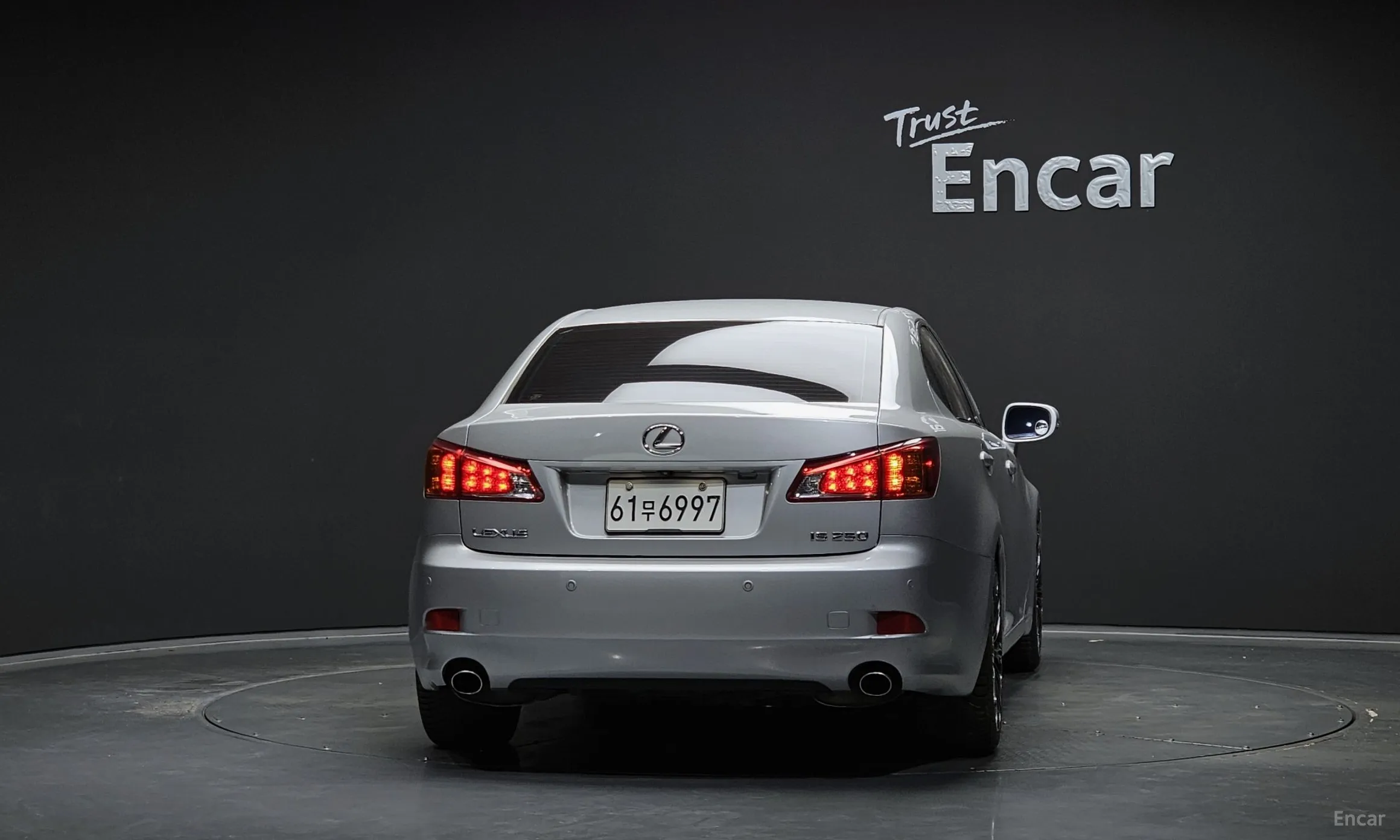 Lexus IS250 превью 4