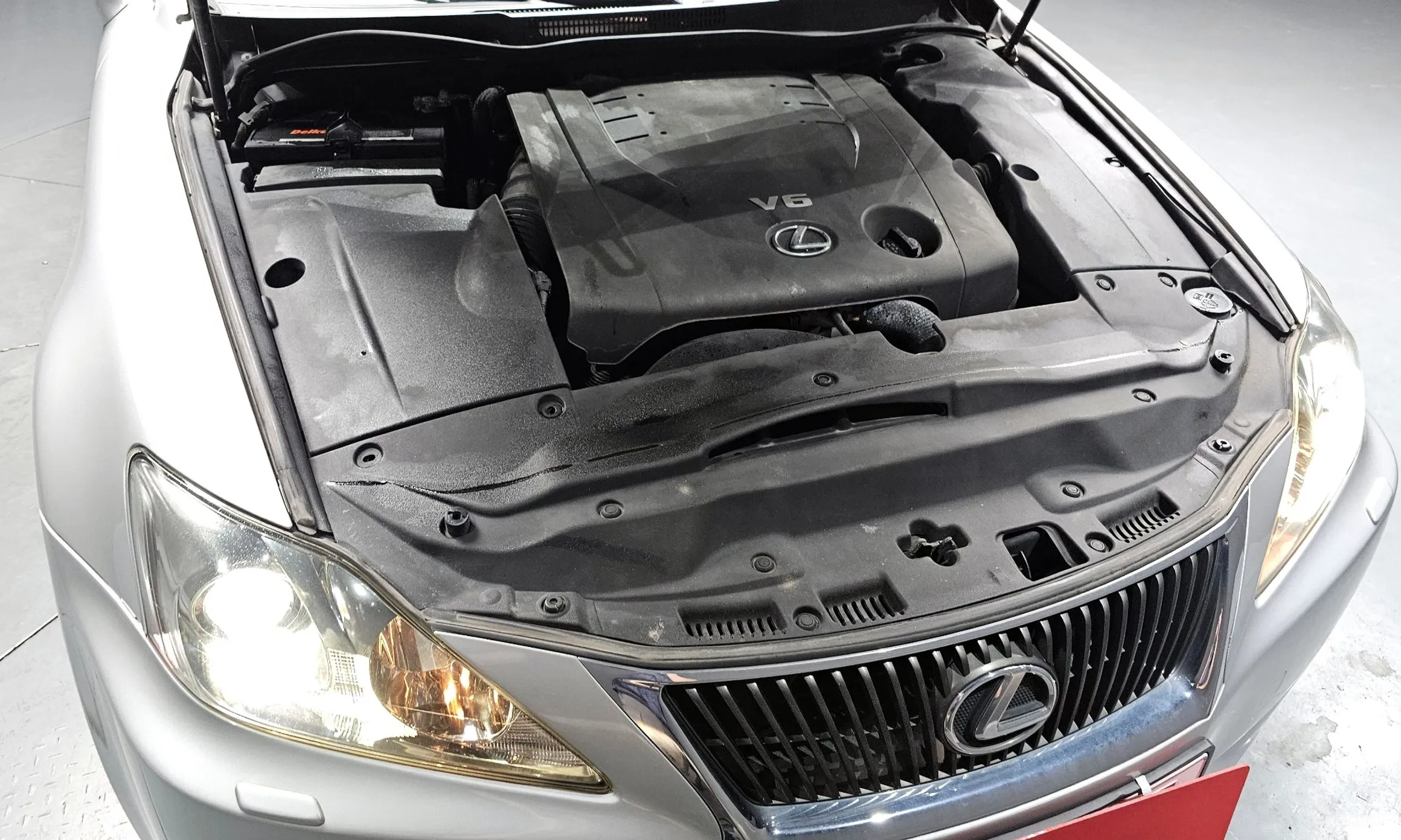 Lexus IS250 превью 6