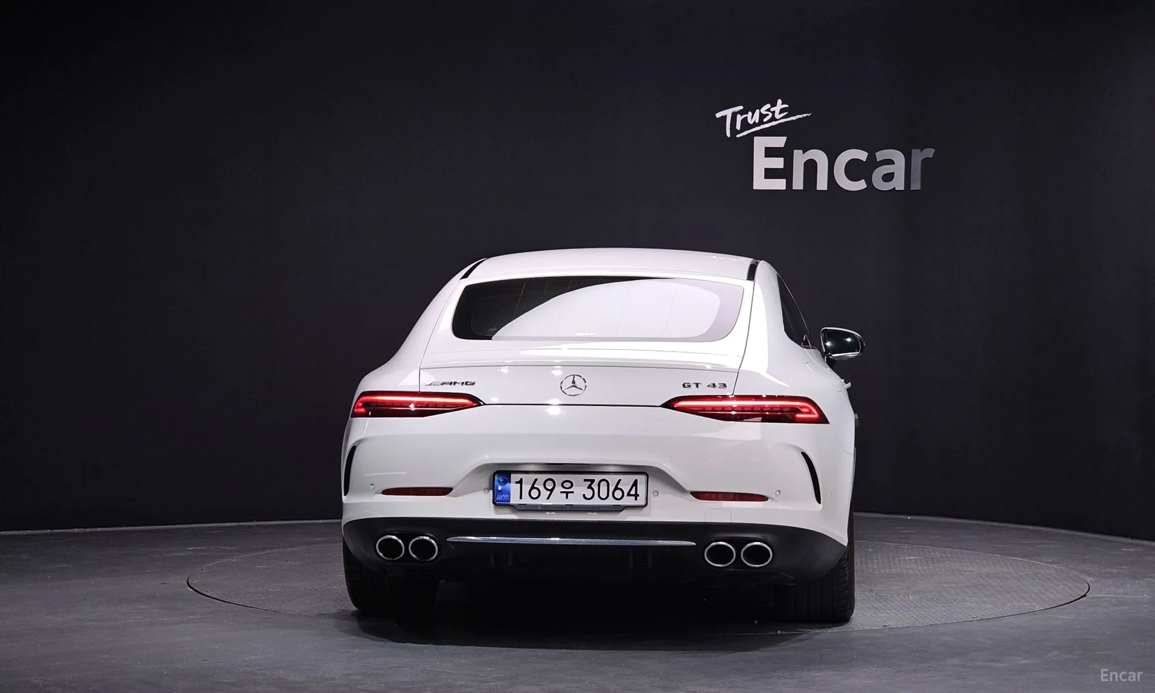 Mercedes Benz AMG GT превью 3