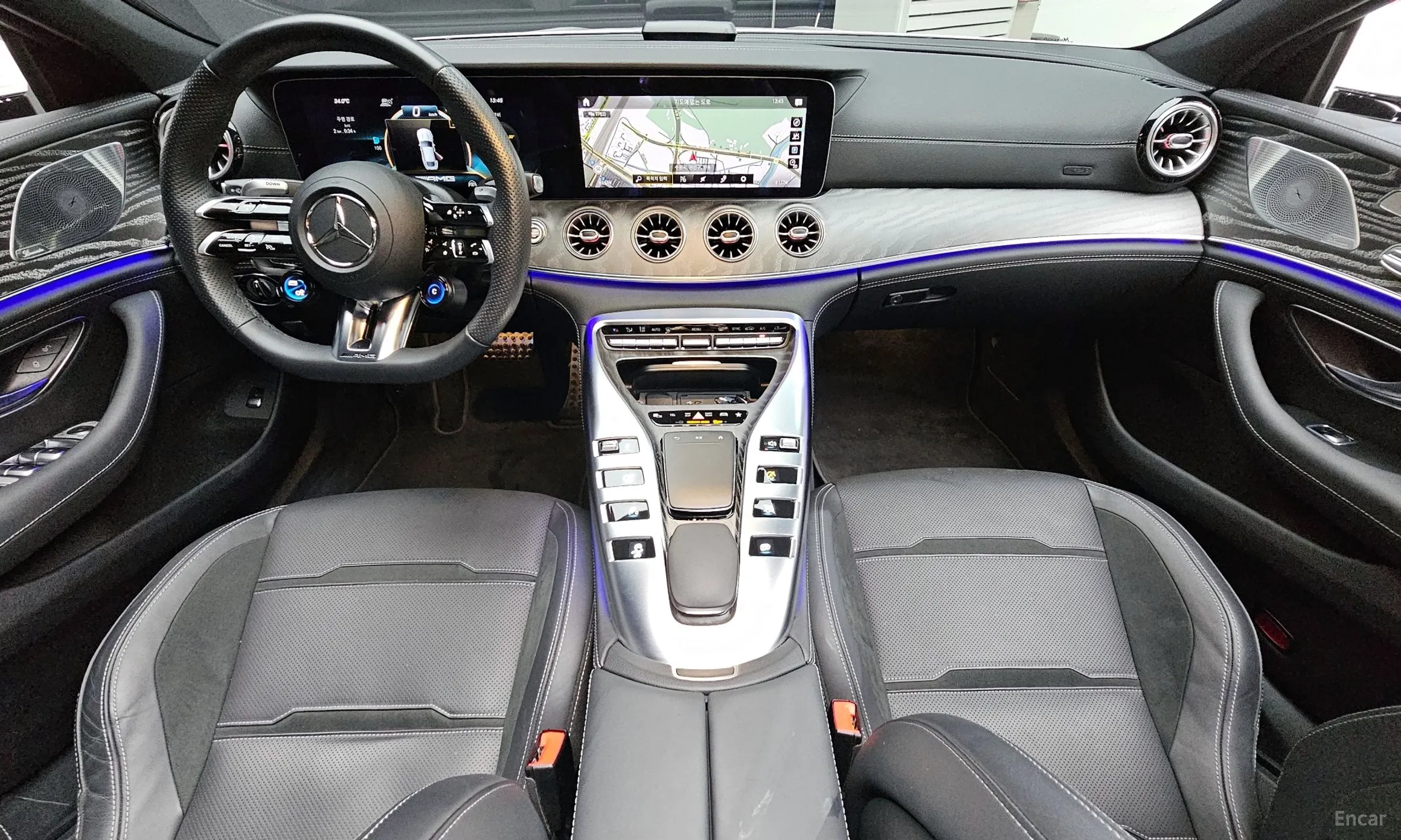 Mercedes Benz AMG GT превью 4