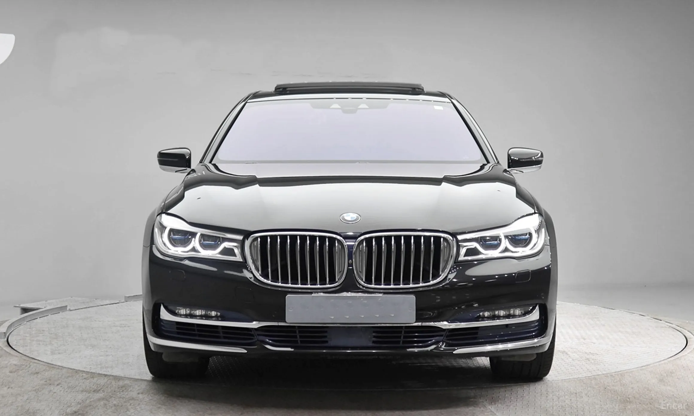 BMW 7 Series (G11)