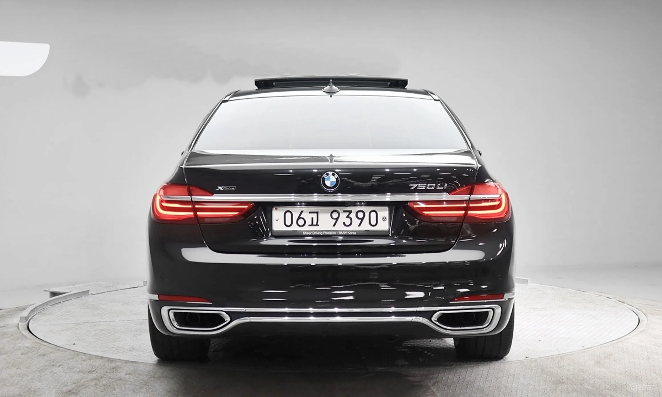 BMW 7 Series (G11) превью 3