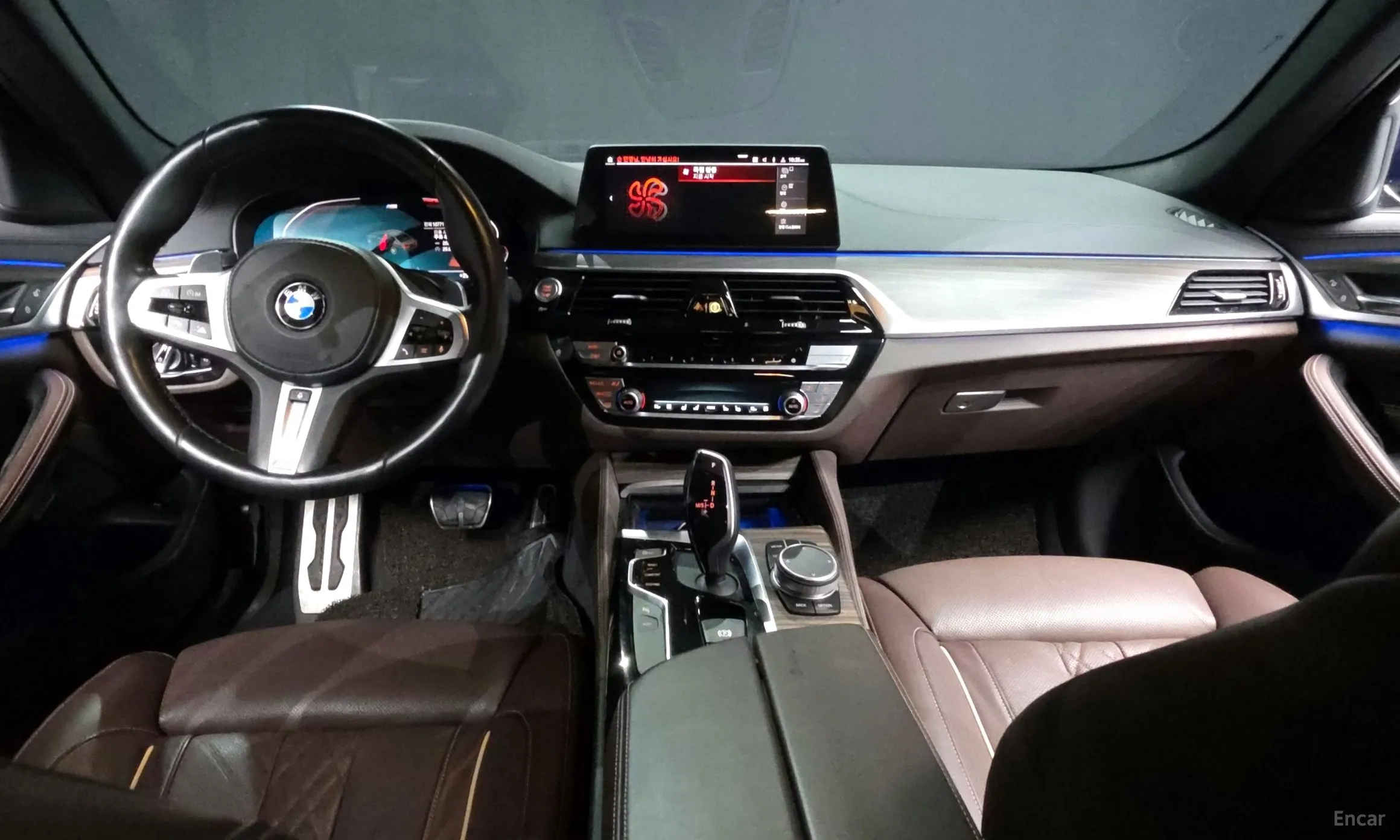 BMW 5 Series (G30) превью 4