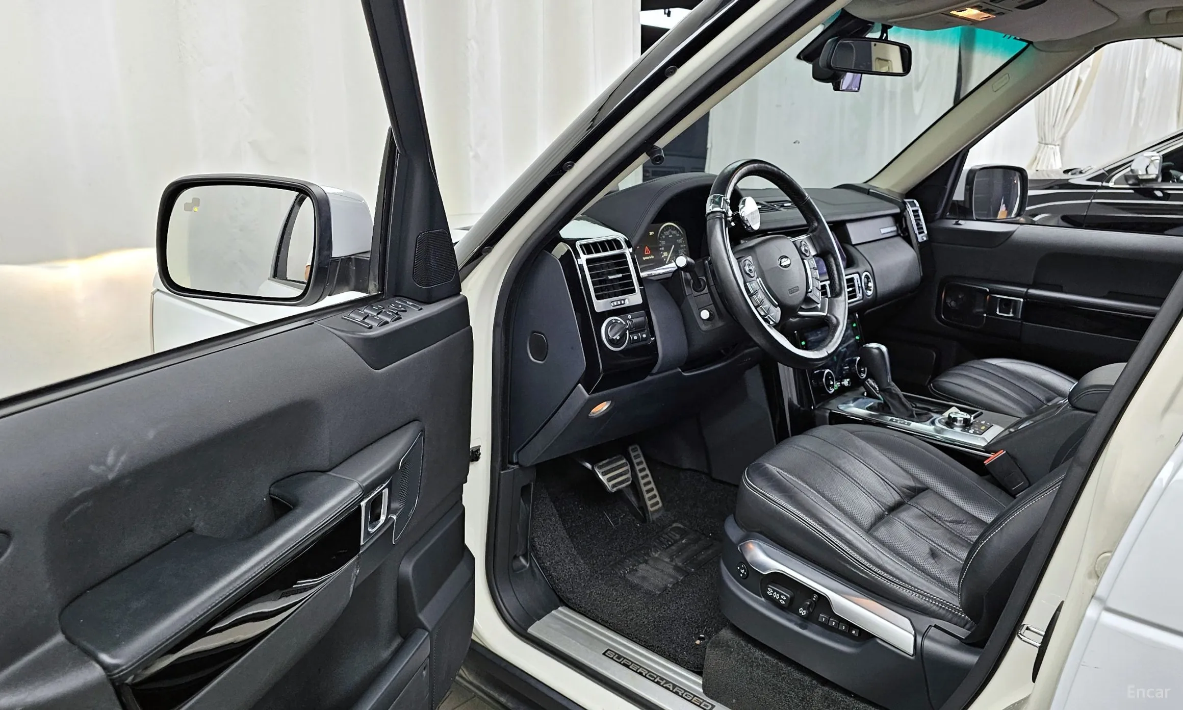 Land Rover Range Rover превью 10