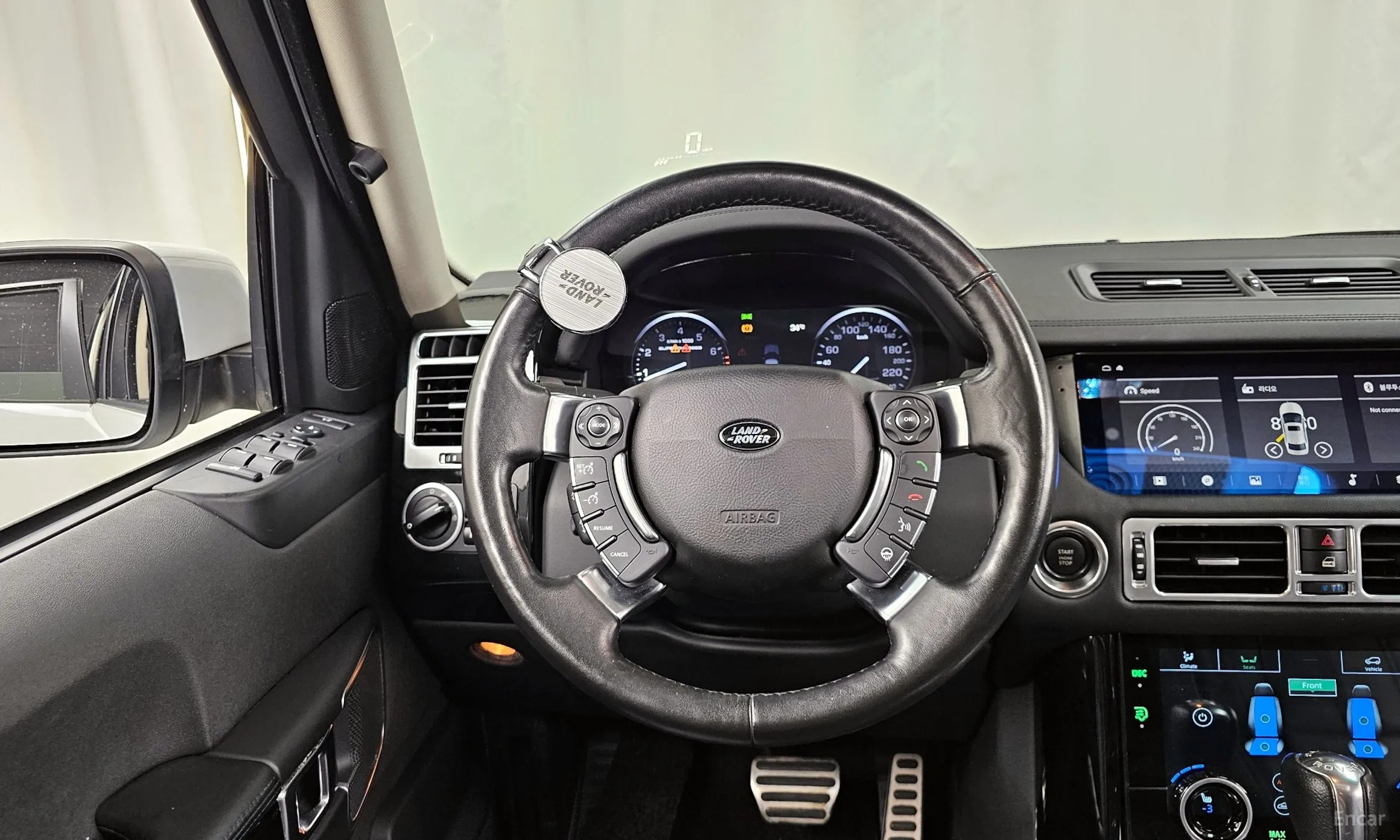 Land Rover Range Rover превью 13