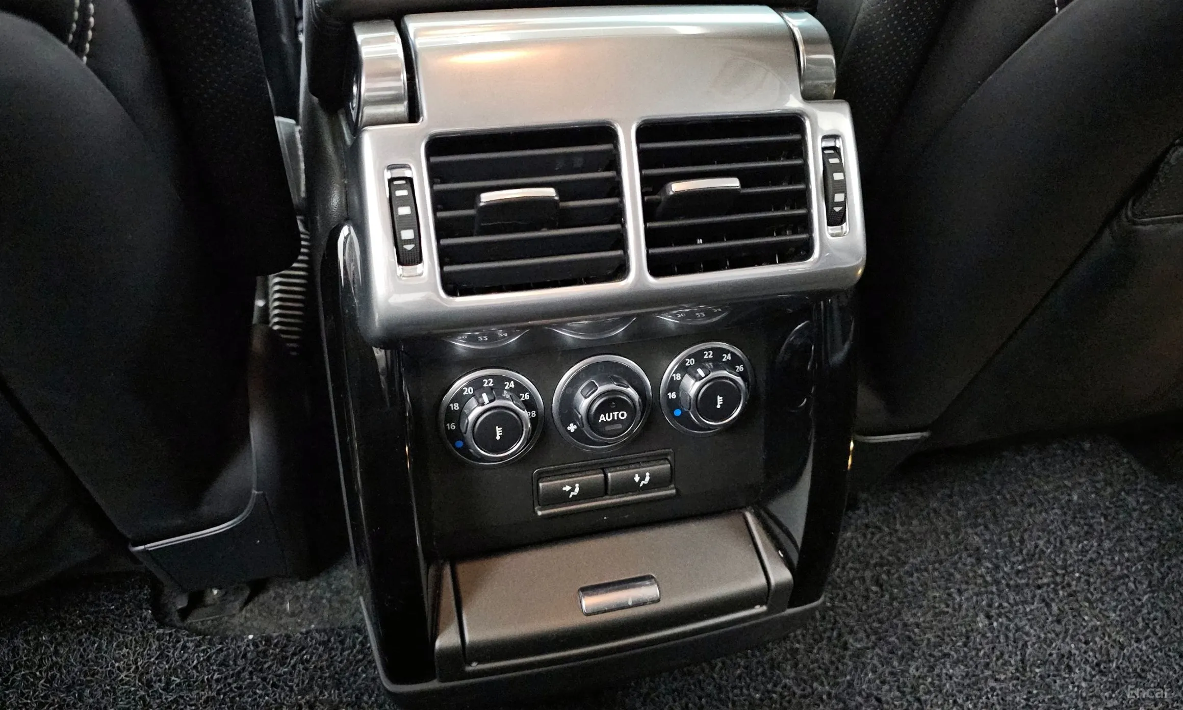 Land Rover Range Rover превью 19