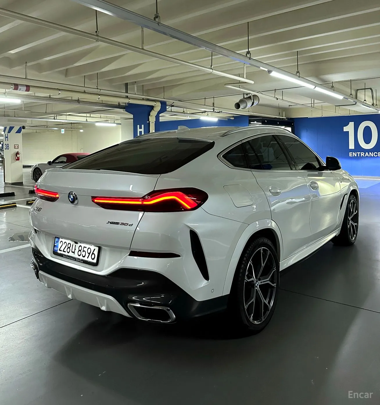 BMW X6 (G06)