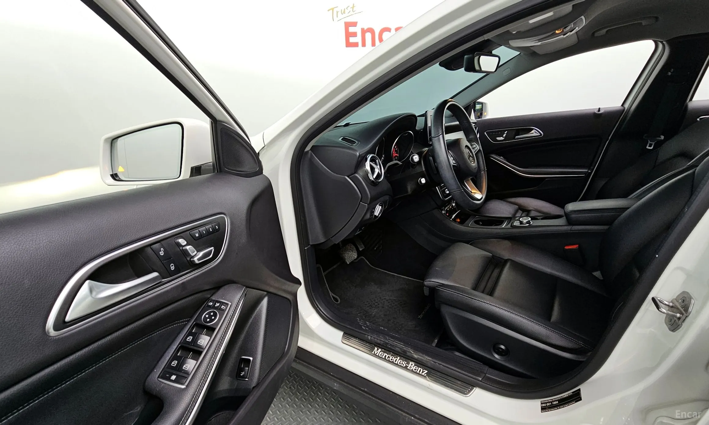 Mercedes Benz GLA-Class X156 превью 10