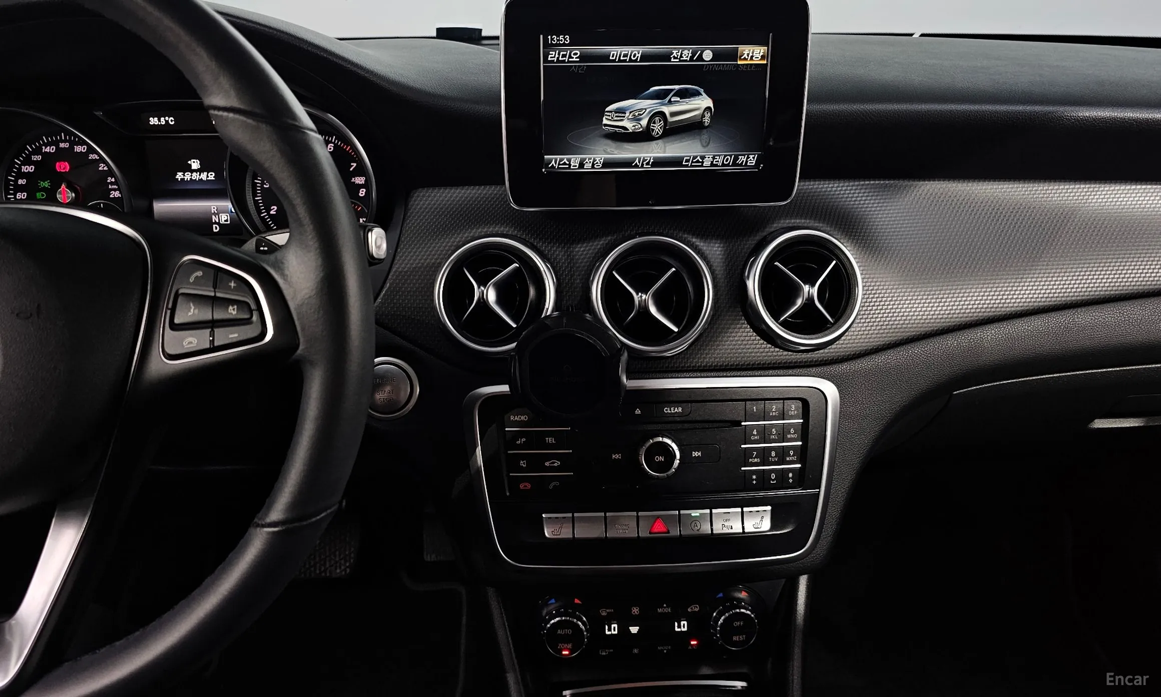 Mercedes Benz GLA-Class X156 превью 17