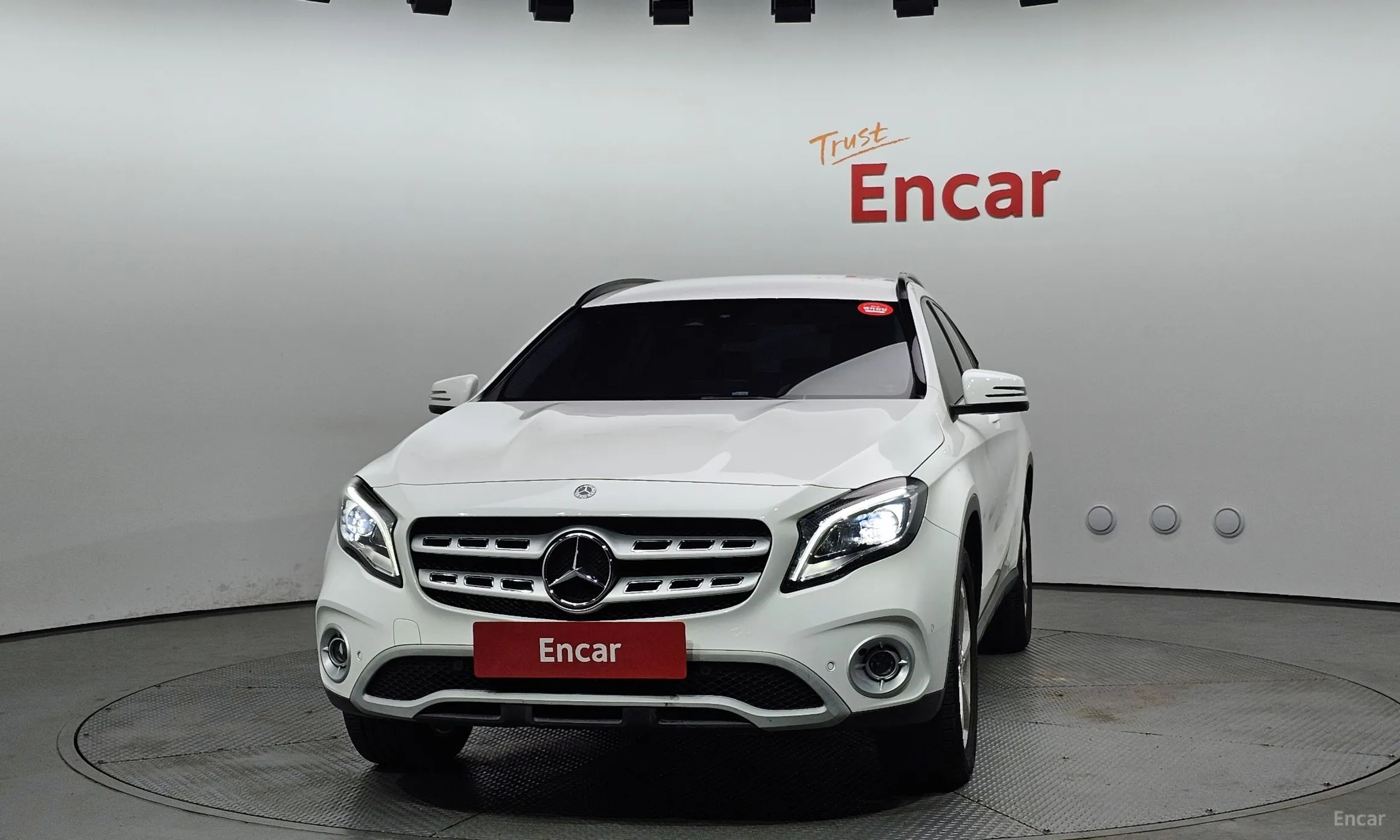 Mercedes Benz GLA-Class X156 превью 3