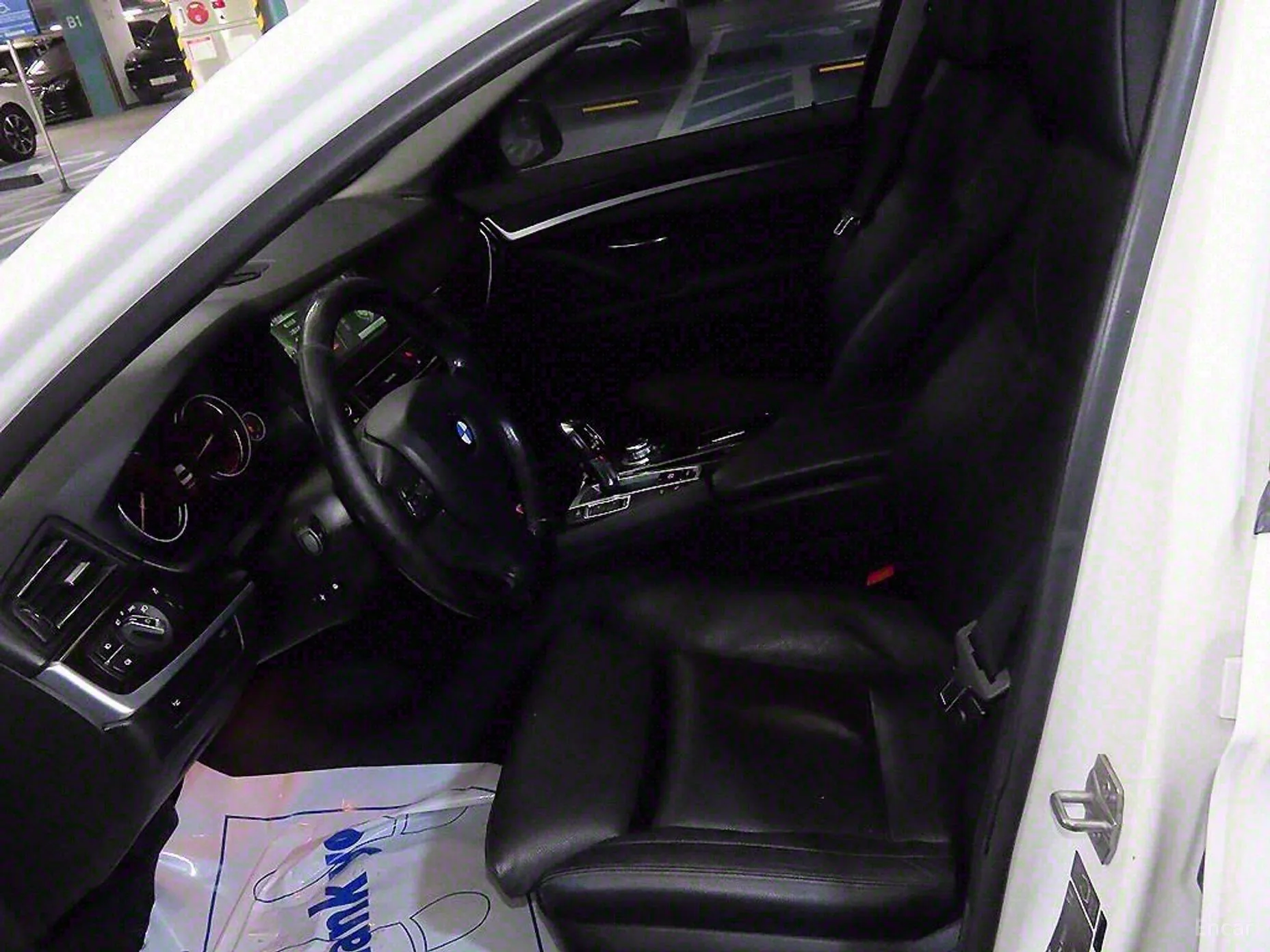 BMW 5 Series (F10) превью 4