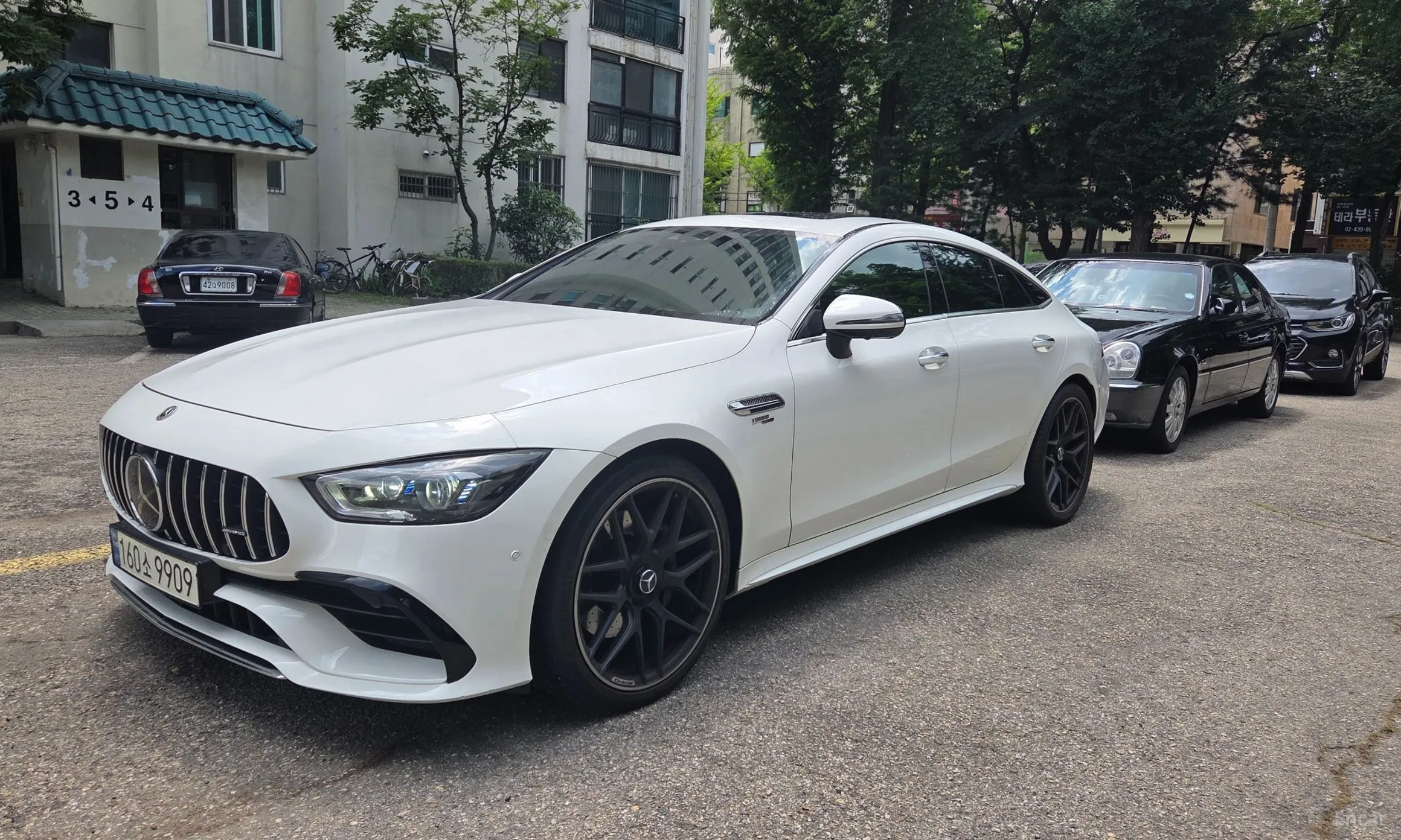 Mercedes Benz AMG GT