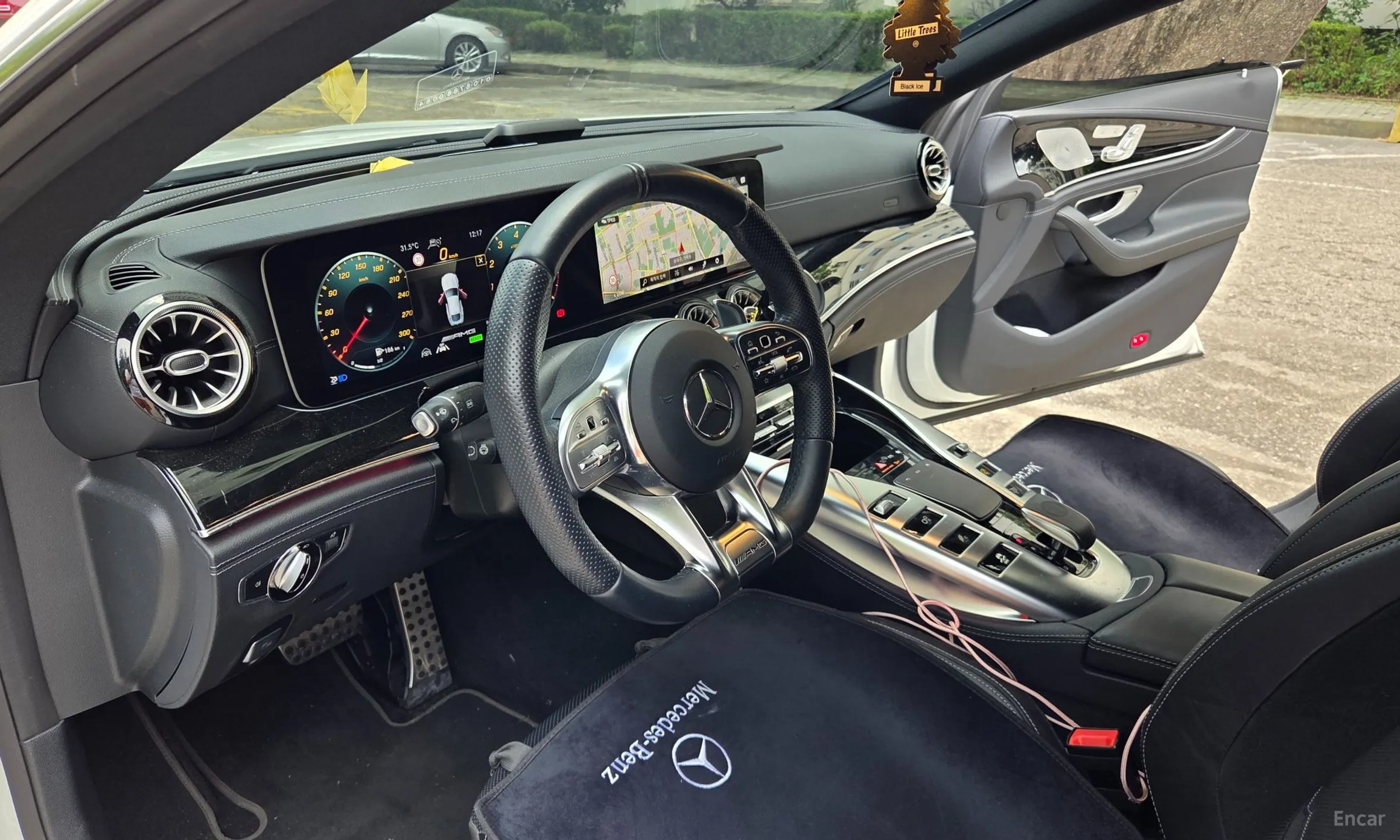 Mercedes Benz AMG GT превью 4