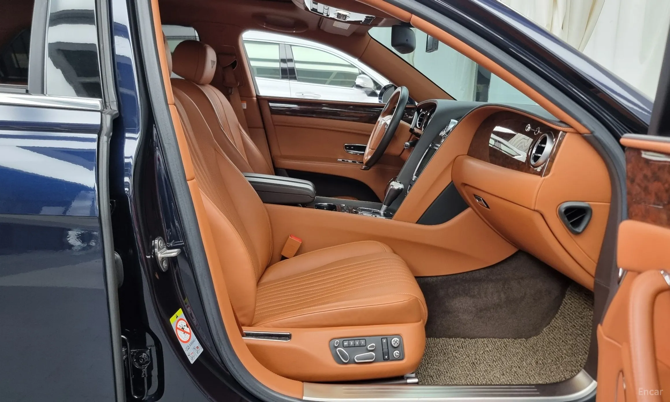 Bentley Flying Spur 2nd Generation превью 11