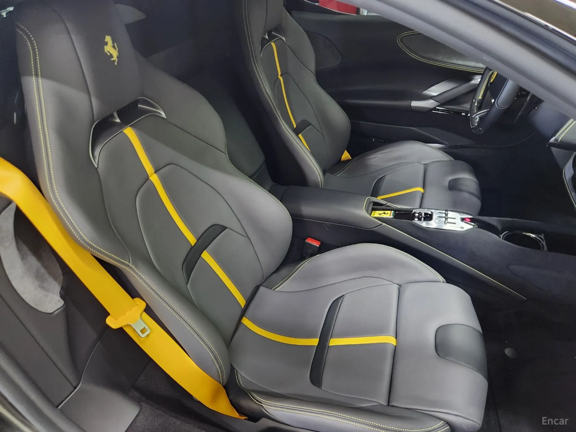 Ferrari SF90 Stradale превью 17