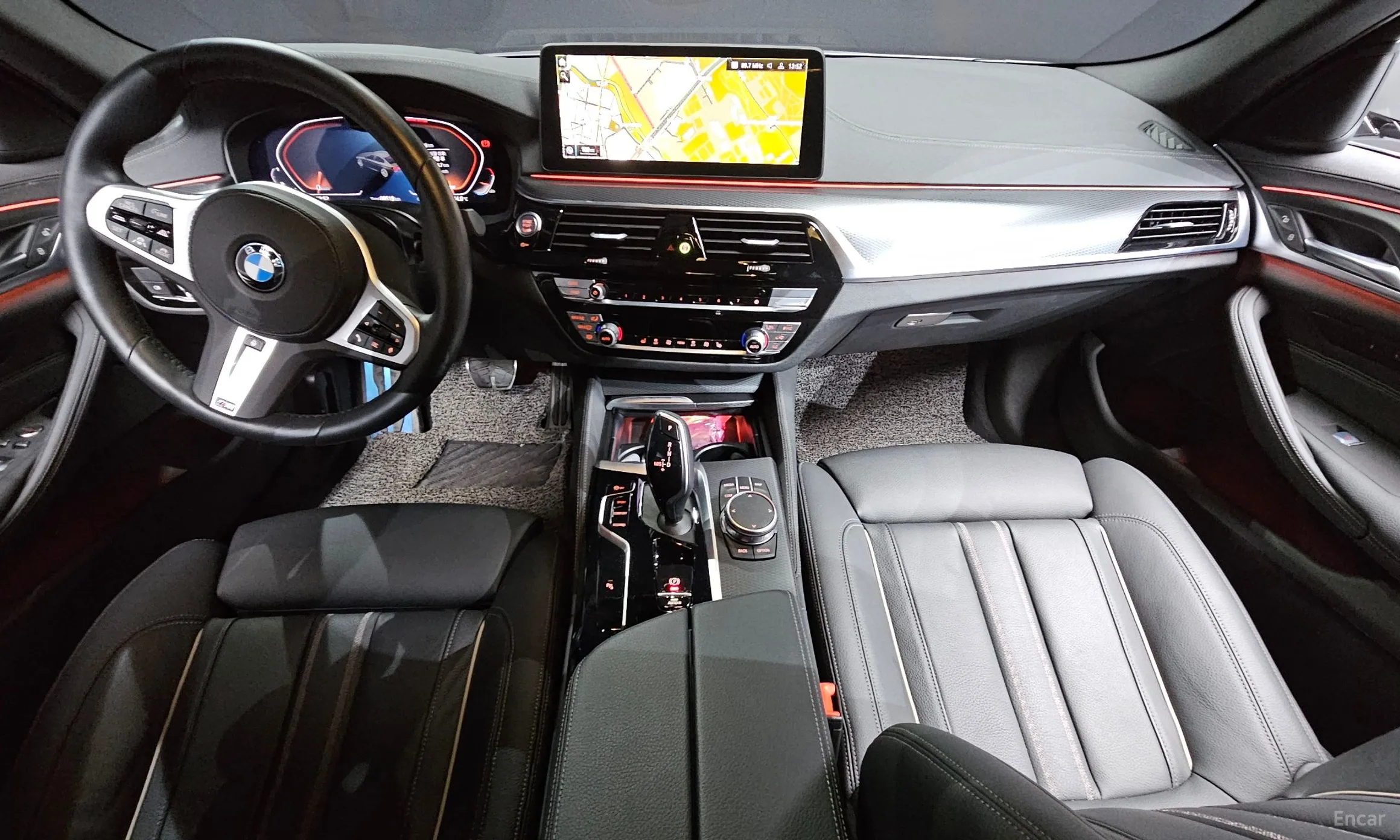 BMW 5 Series (G30) превью 4
