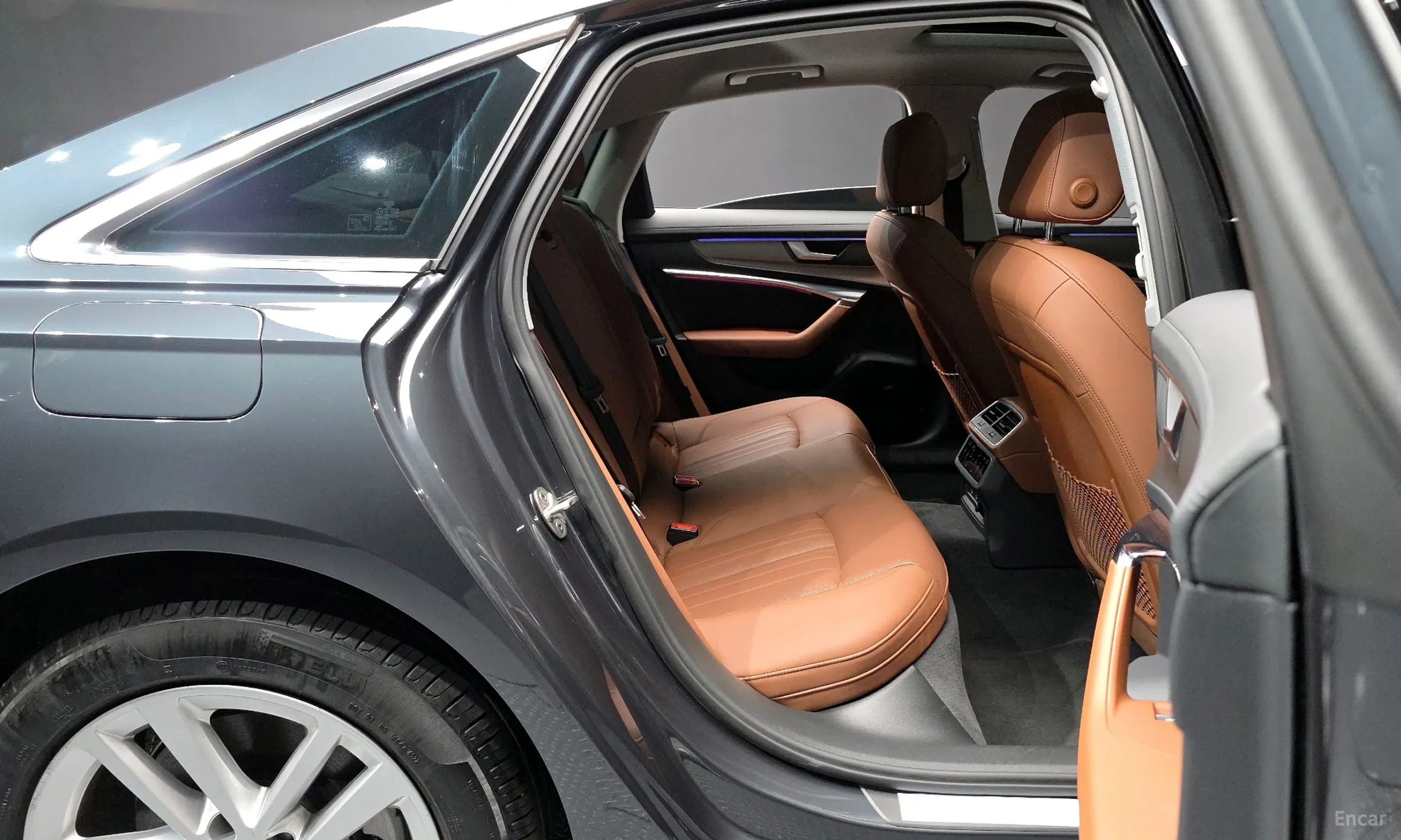 Audi A6 (C8) превью 12