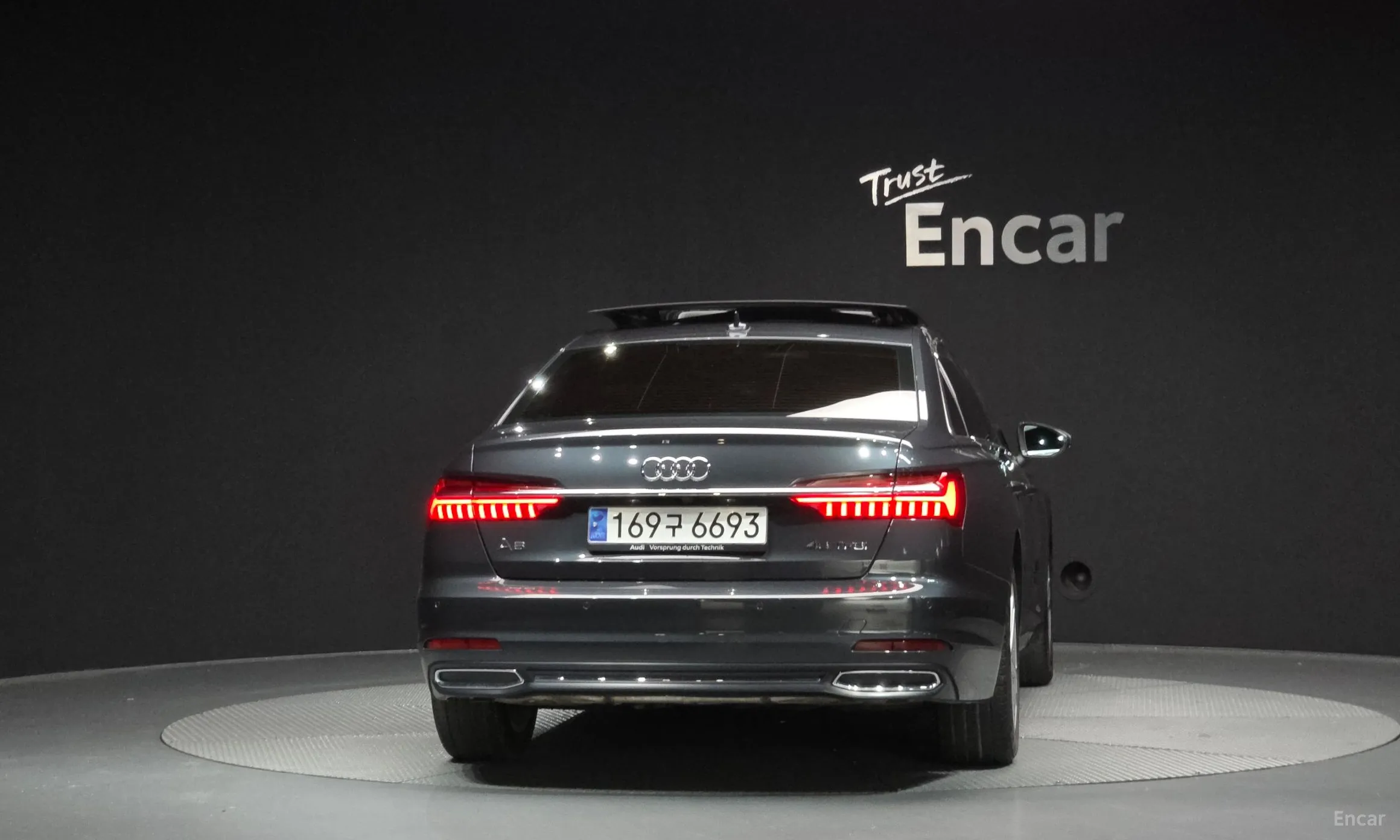Audi A6 (C8) превью 4