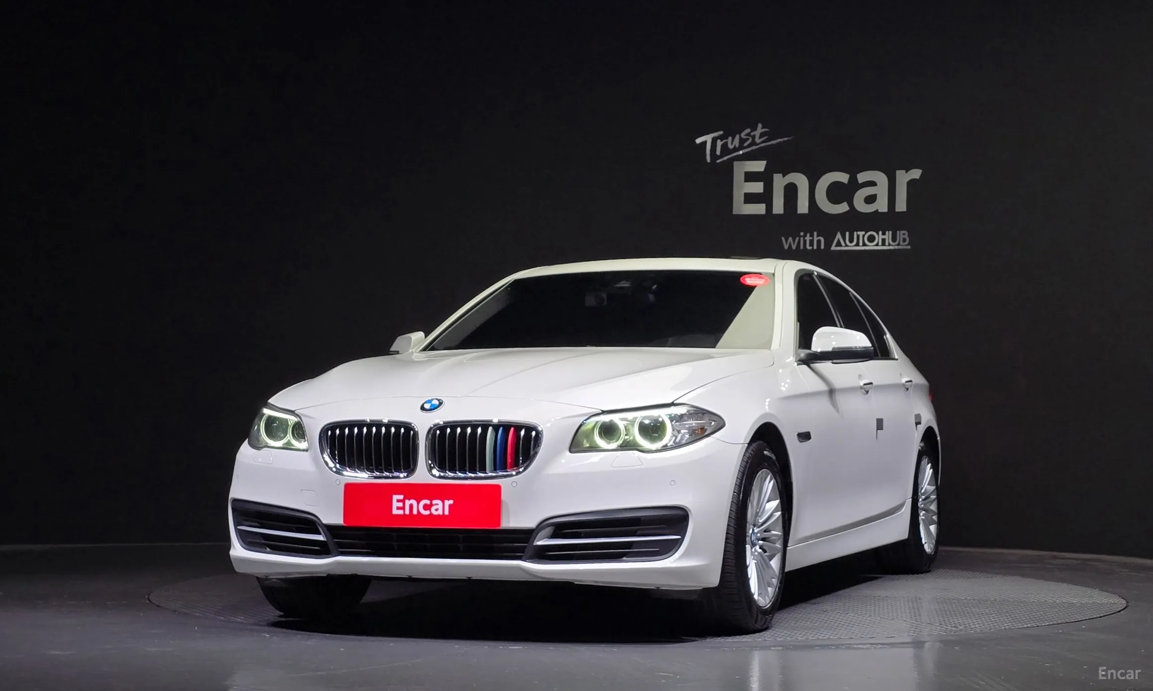 BMW 5 Series (F10) превью 2