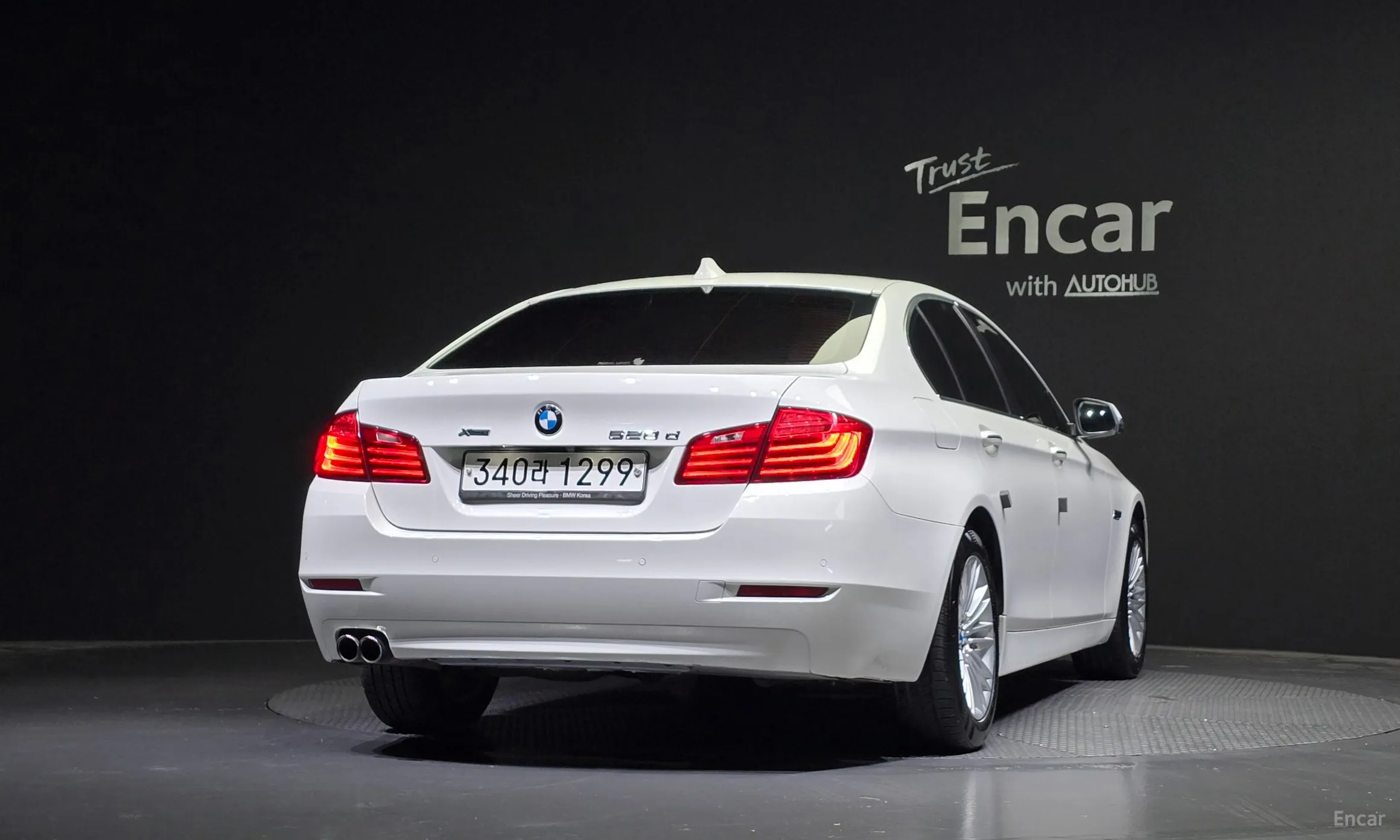 BMW 5 Series (F10) превью 3