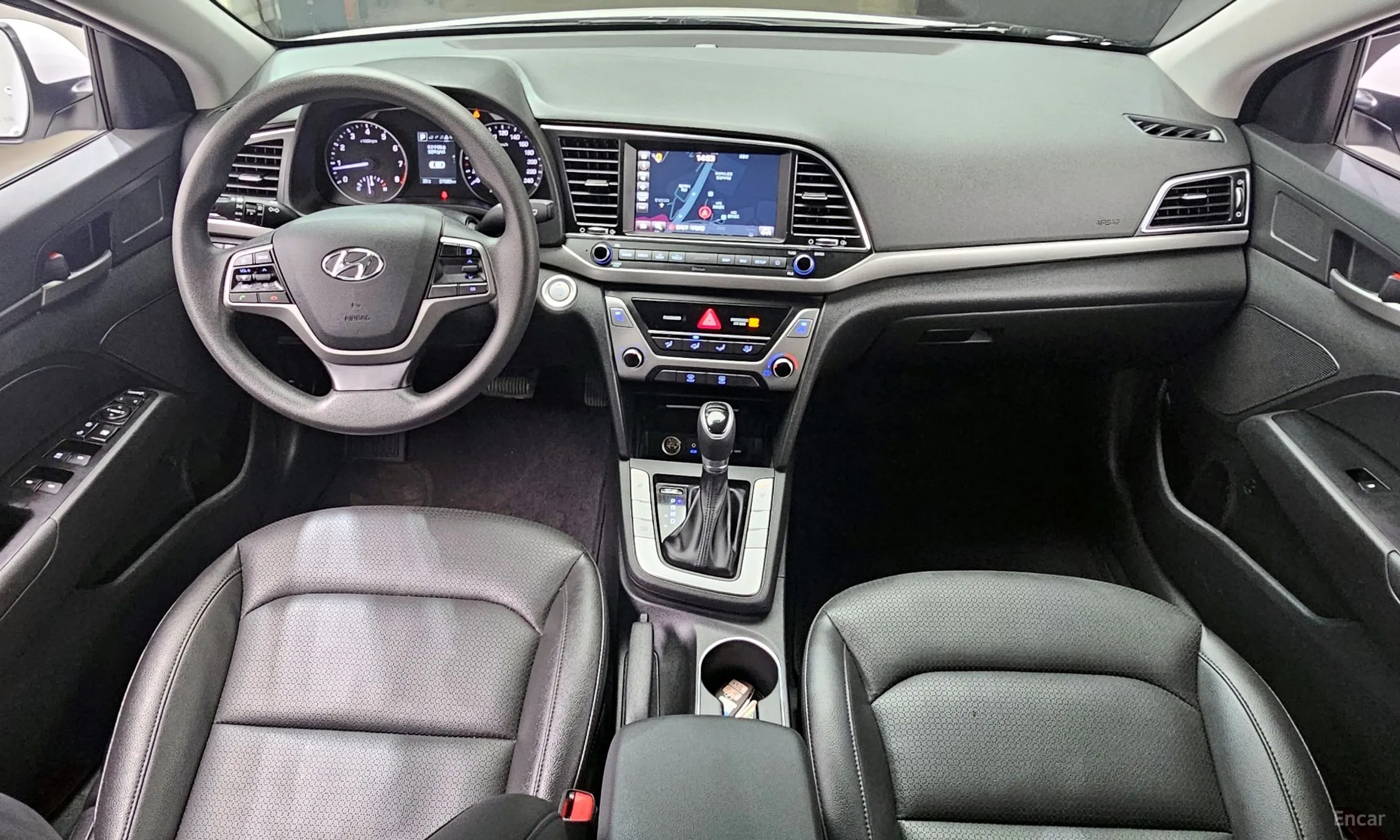 Hyundai Avante AD превью 4