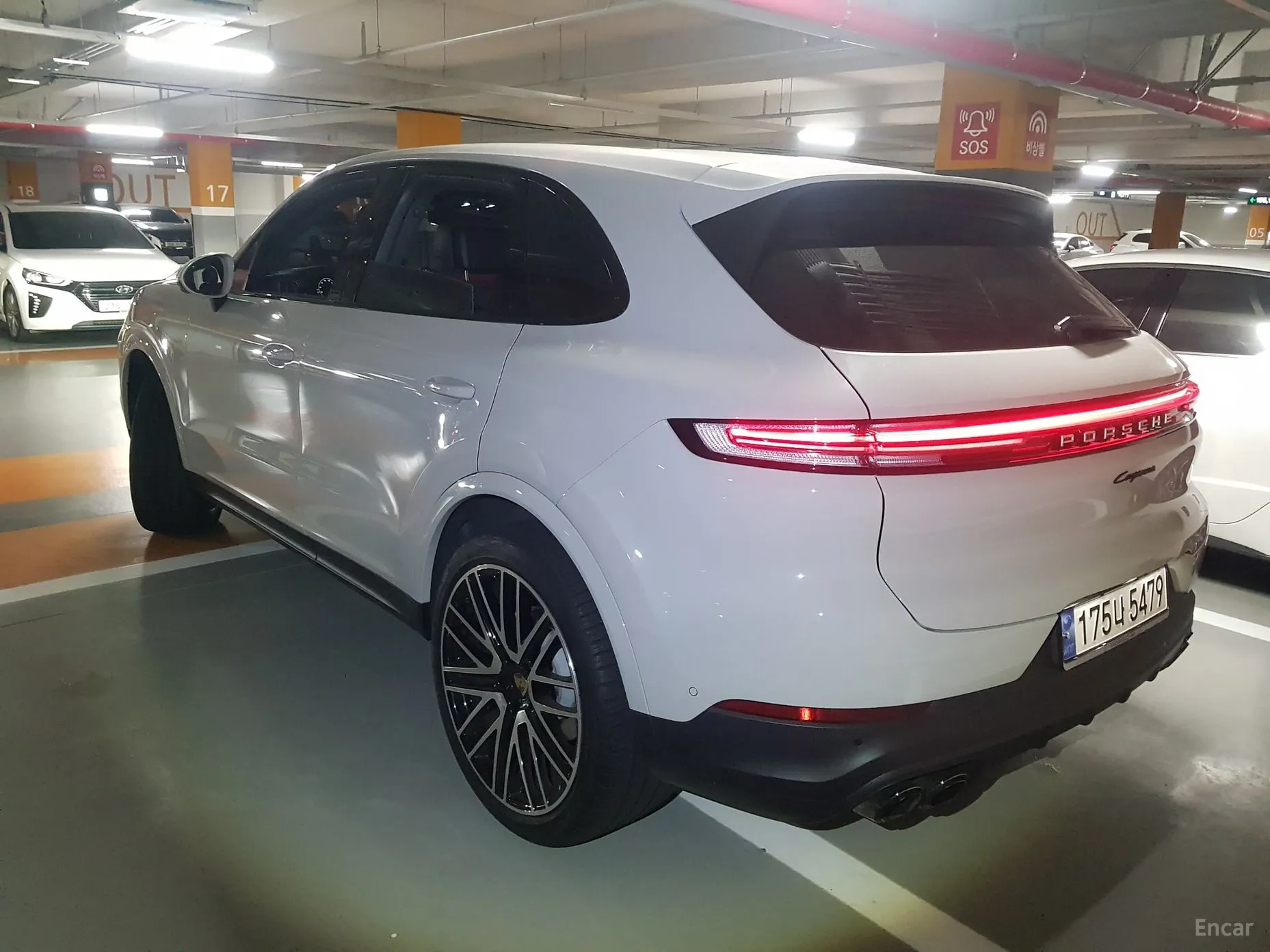 Porsche Cayenne (PO536) превью 3