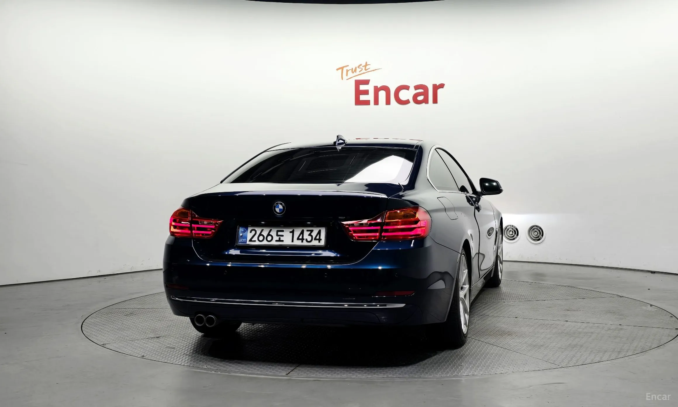 BMW Series 4 (F32) превью 3