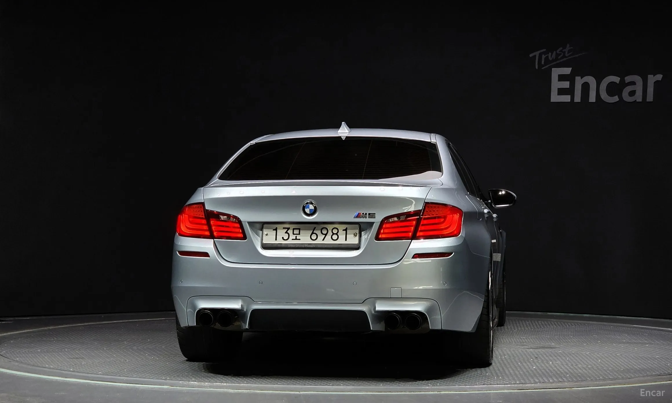 BMW M5 (F10) превью 3