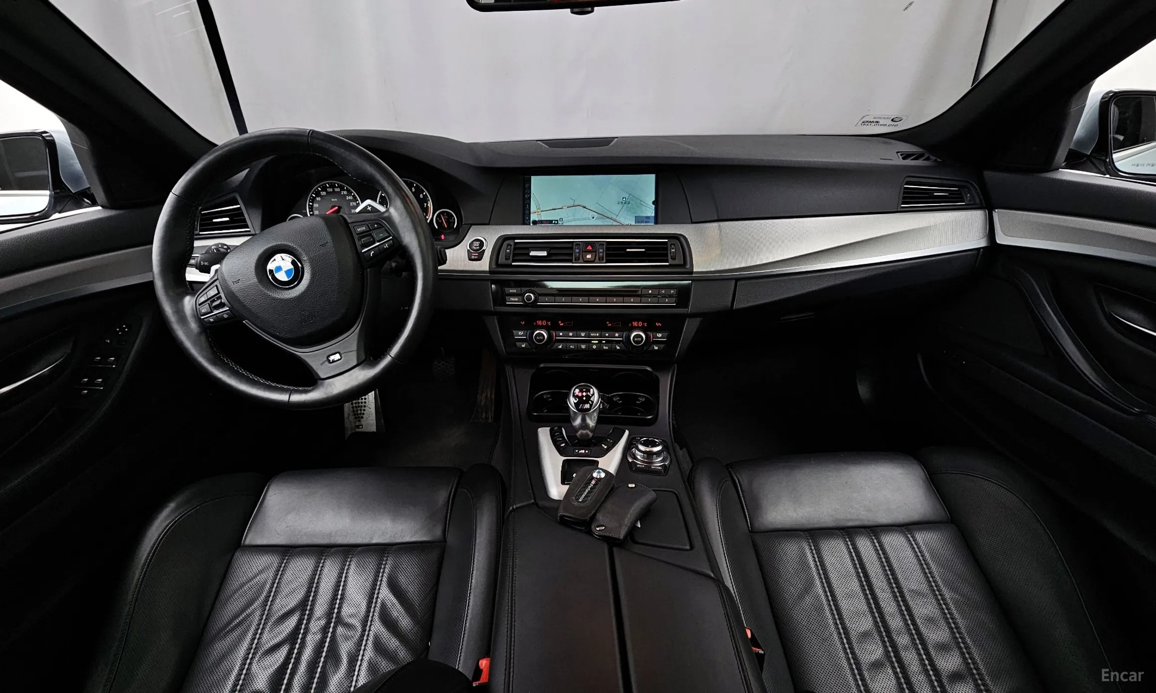 BMW M5 (F10) превью 4