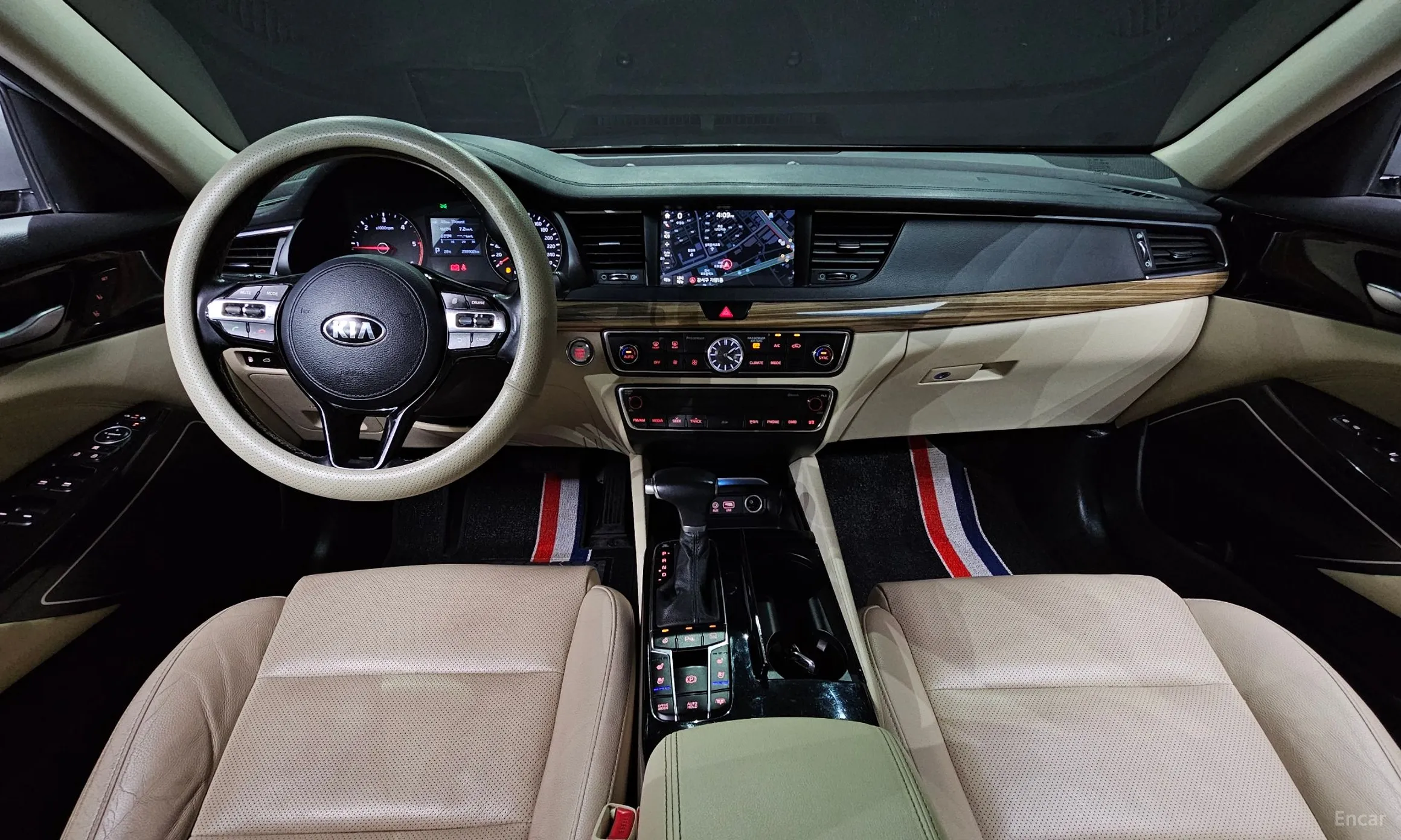 Kia K7 превью 4
