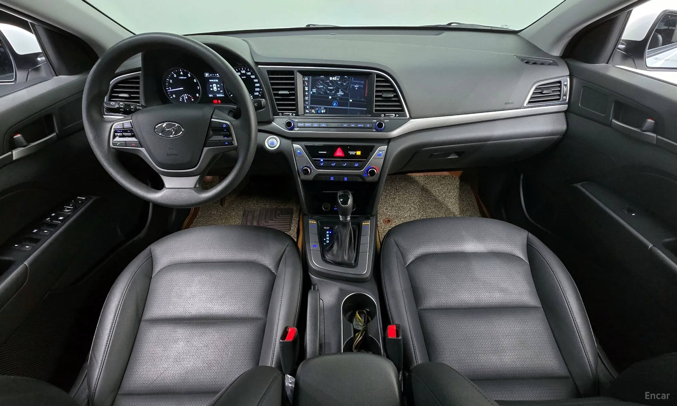 Hyundai Avante AD превью 4