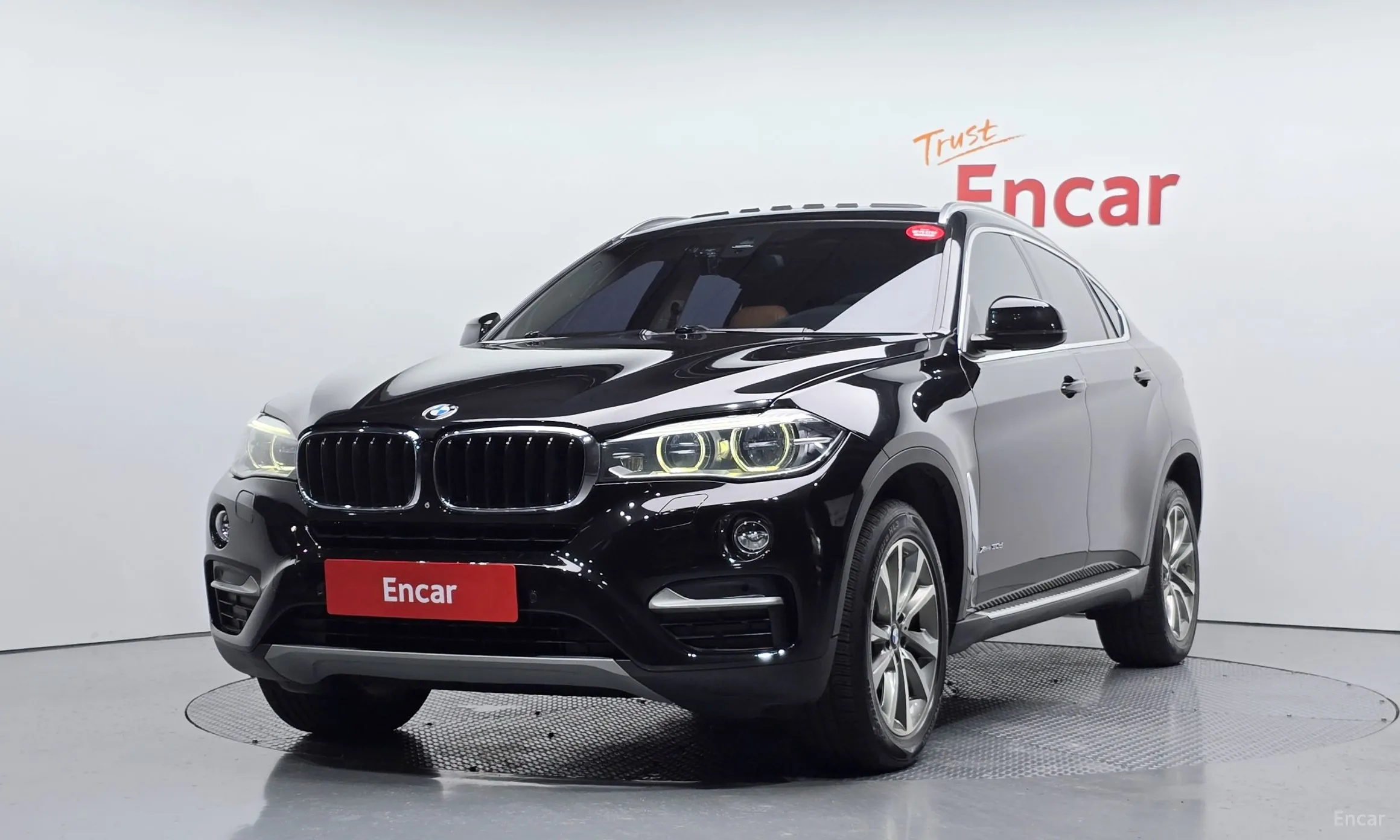 X6 (F16)