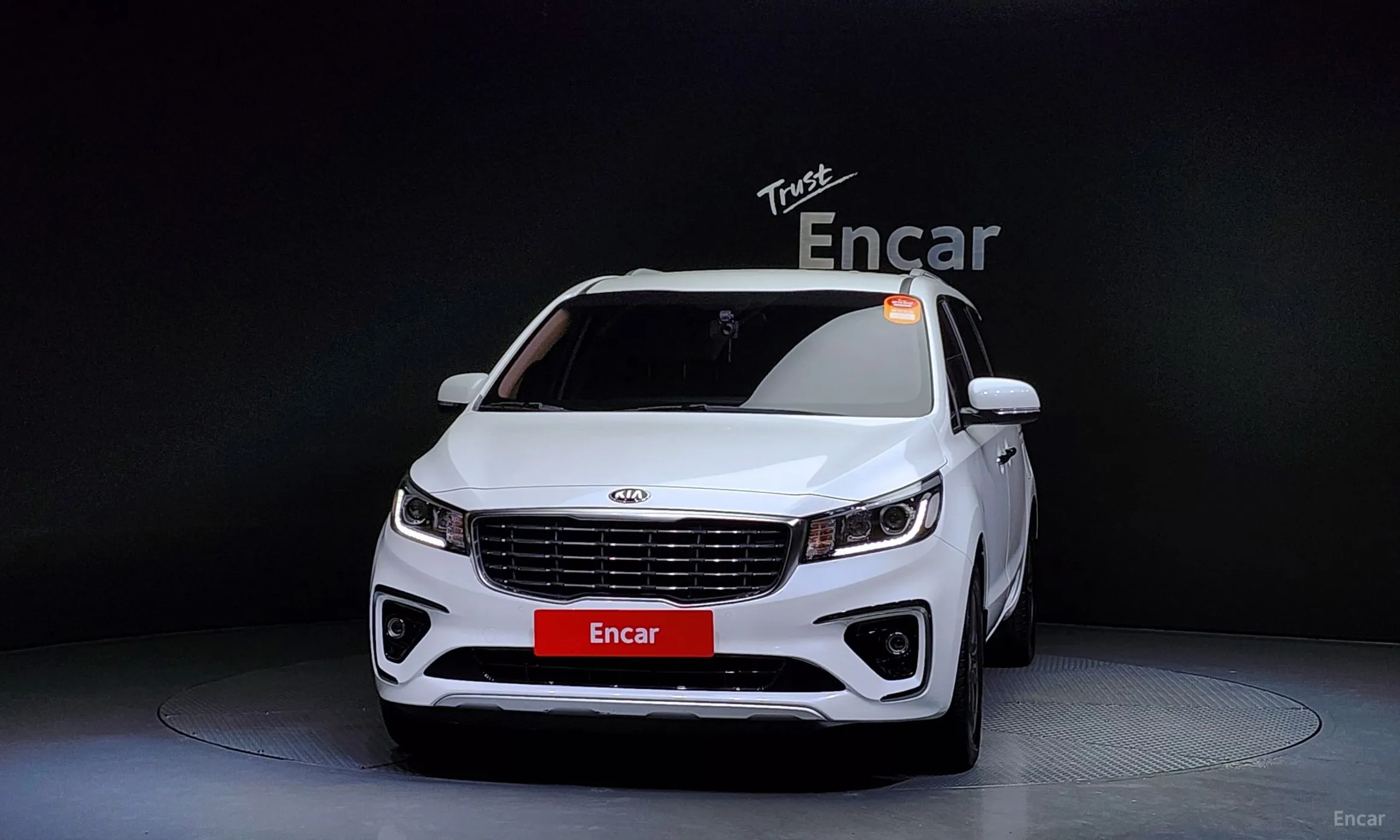 Kia Carnival превью 2