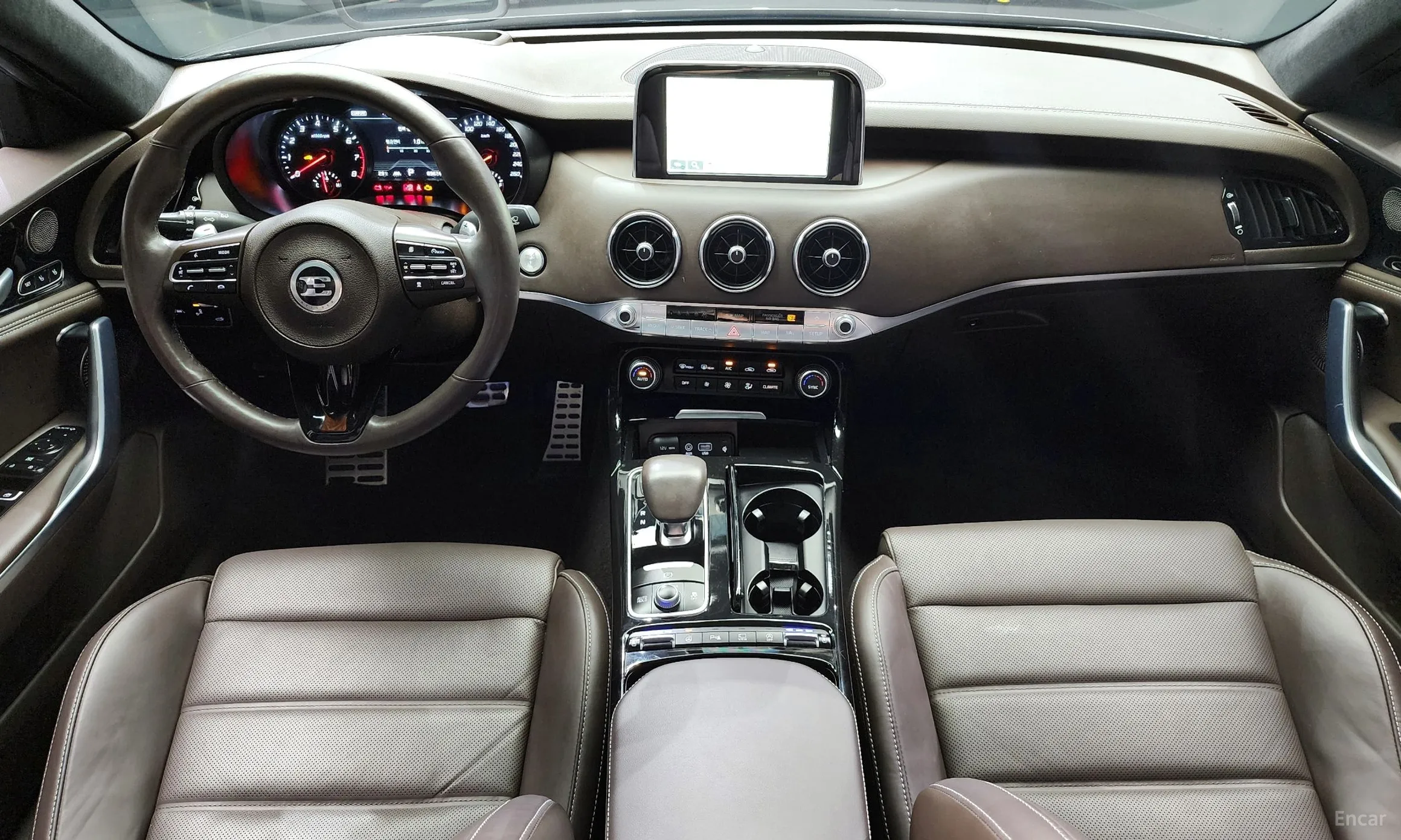 Kia Stinger превью 4