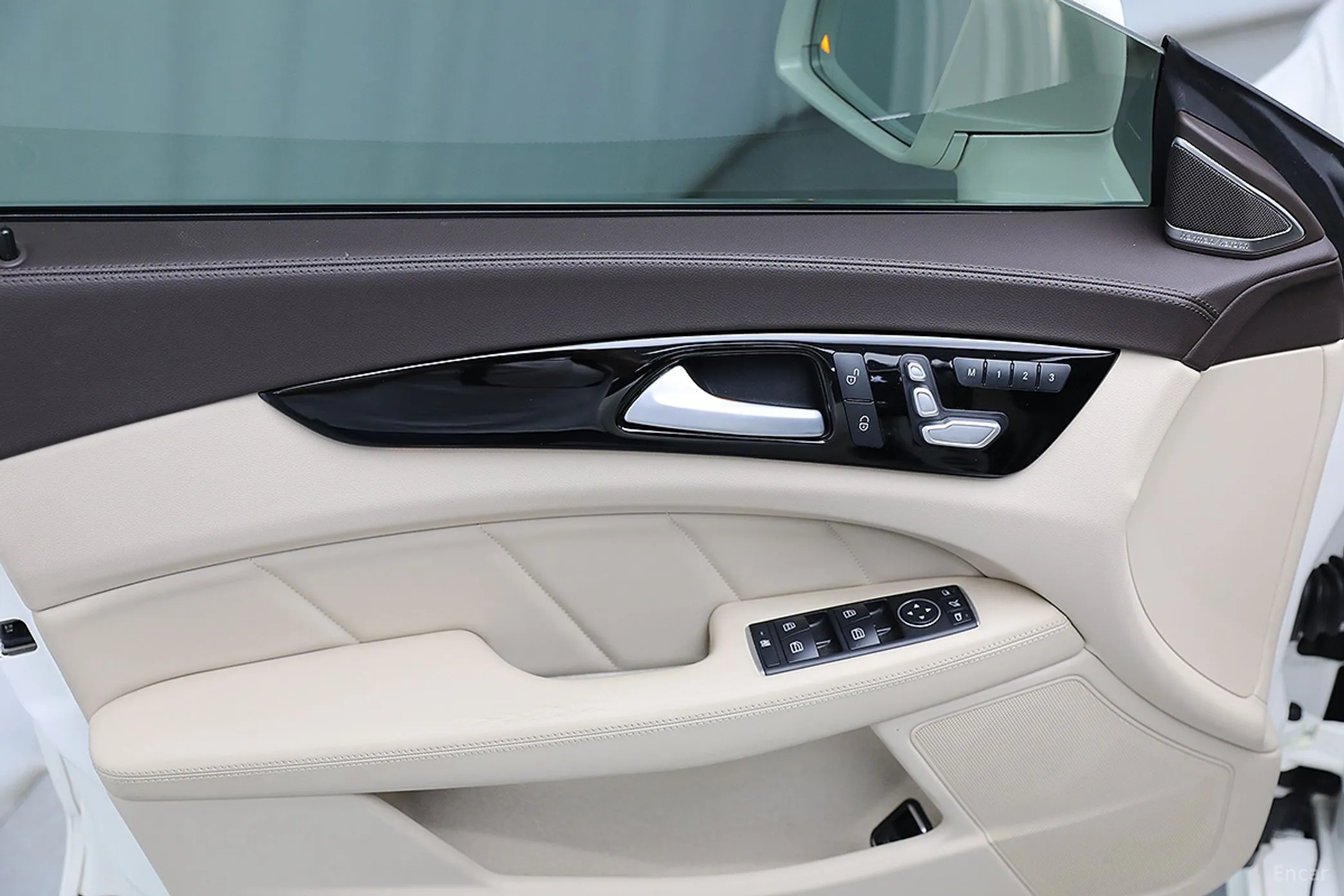 Mercedes Benz CLS-Class W218 превью 4