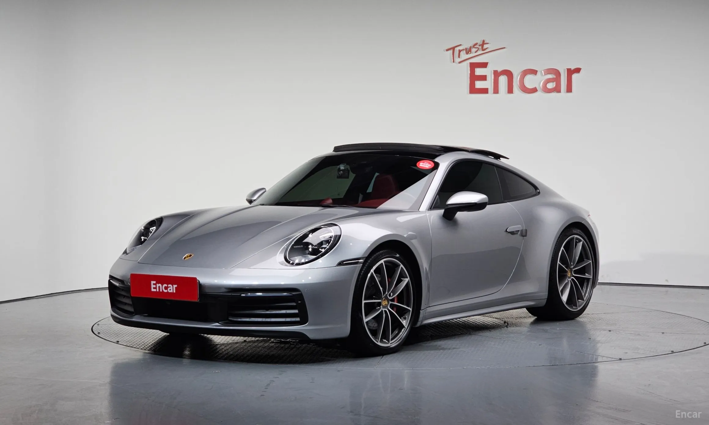 911 (992)