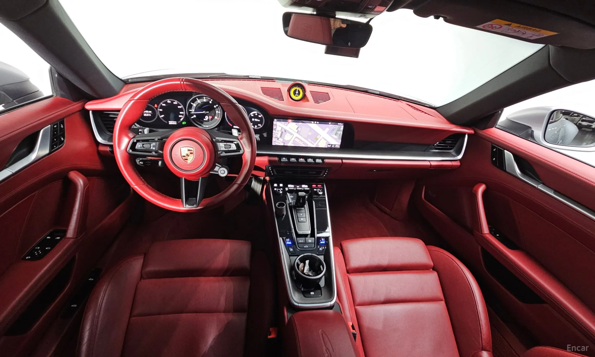 Porsche 911 (992) превью 4