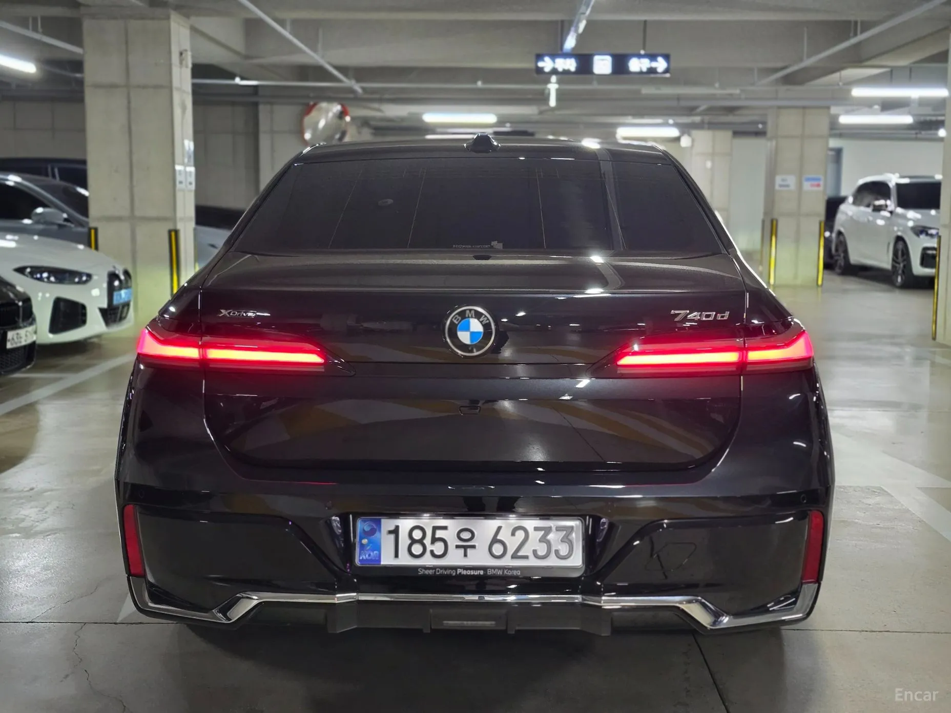 BMW 7 Series (G70) превью 3