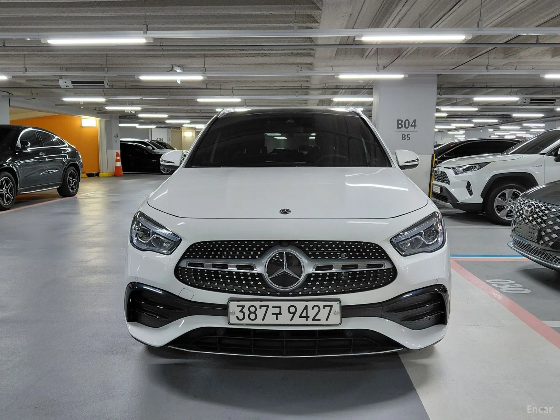 Mercedes Benz GLA-Class H247