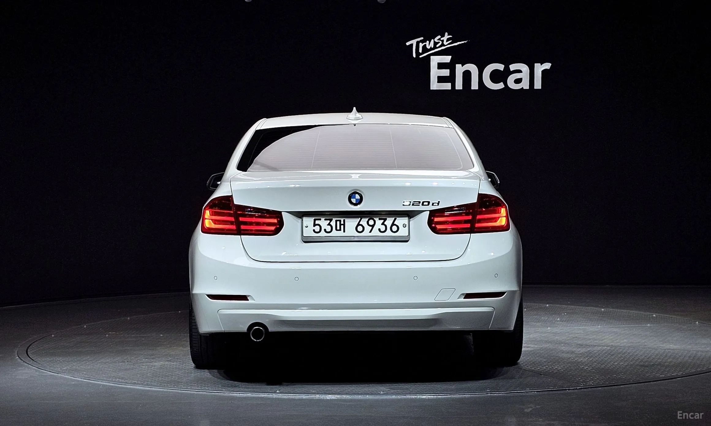 BMW 3 Series (F30) превью 3