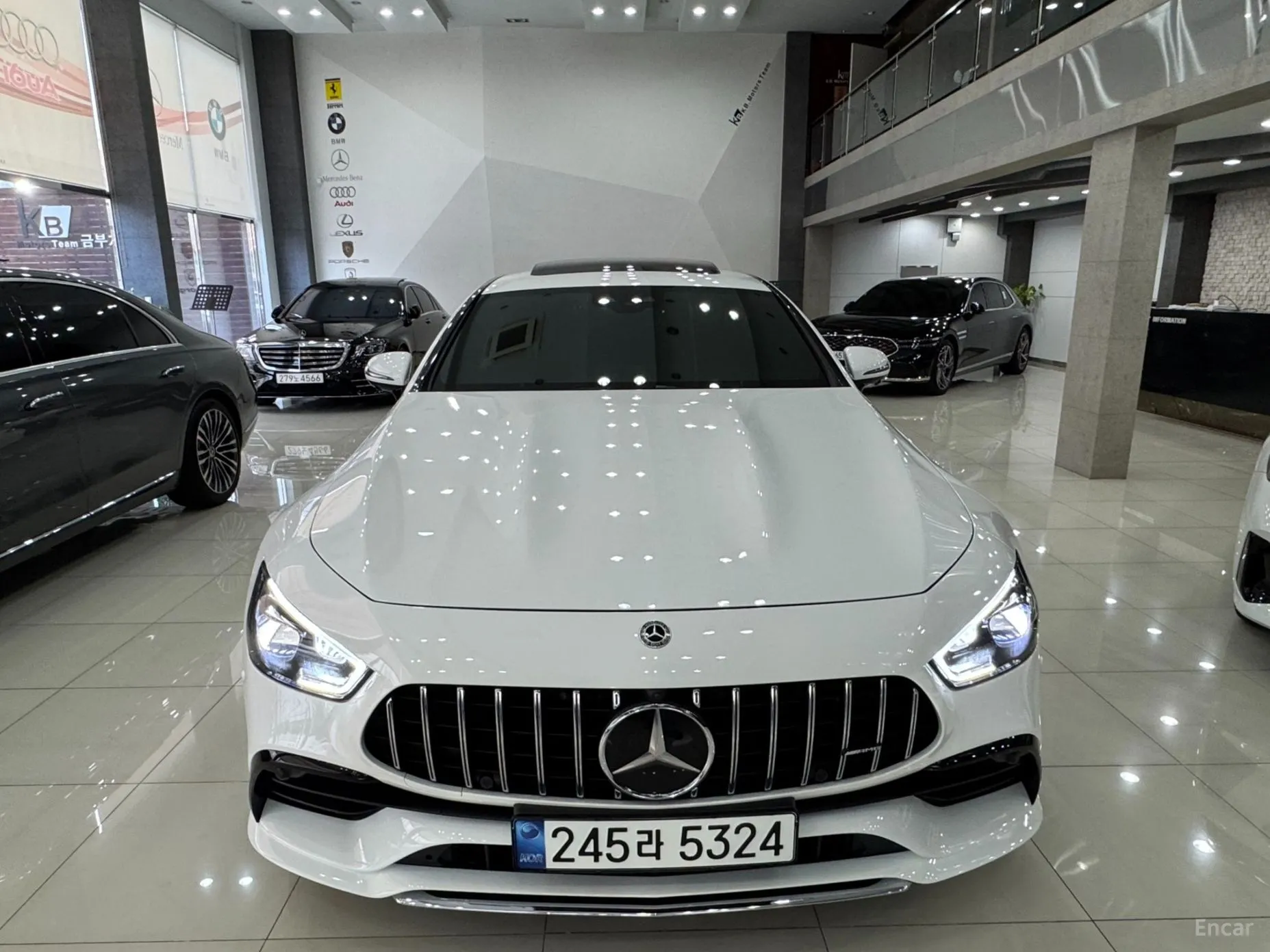 Mercedes Benz AMG GT превью 2