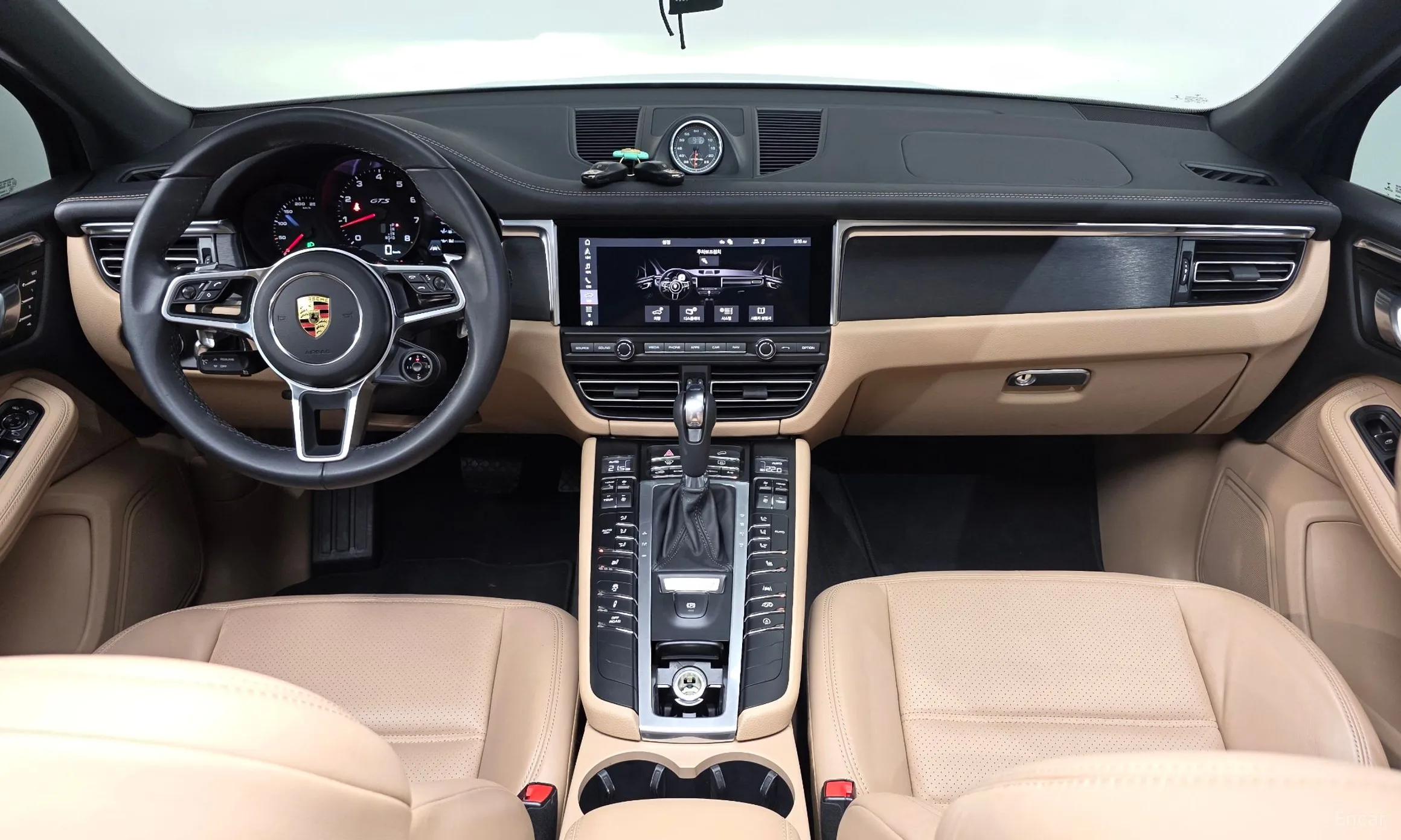 Porsche Macan превью 4