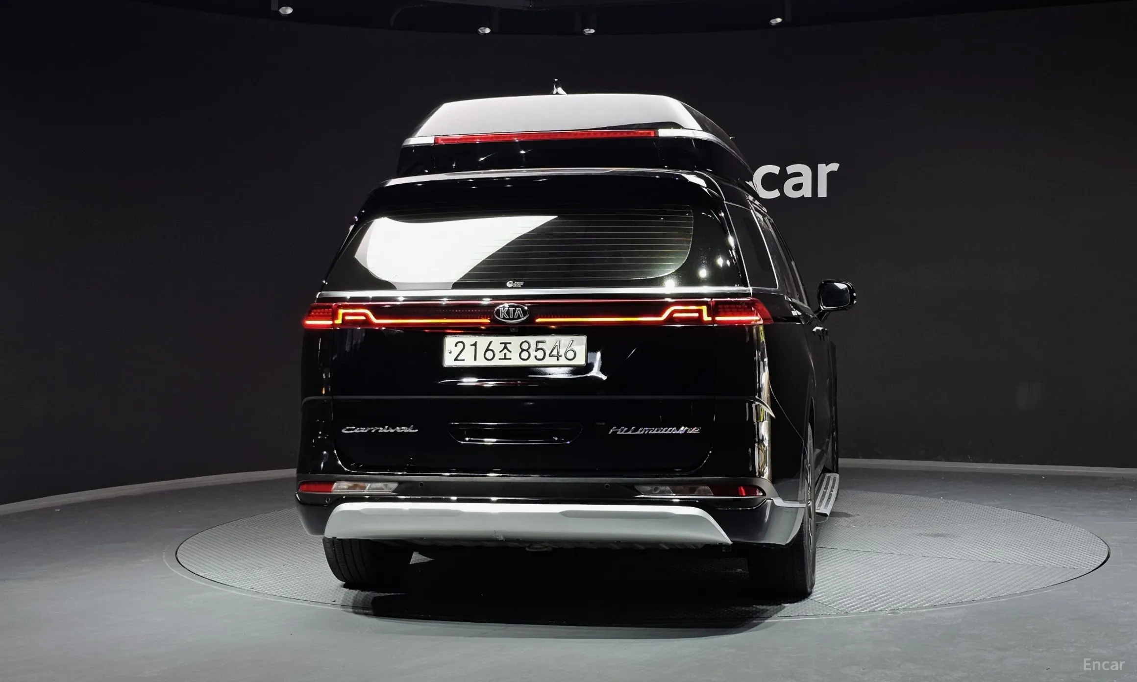 Kia Carnival Gen 4 превью 3
